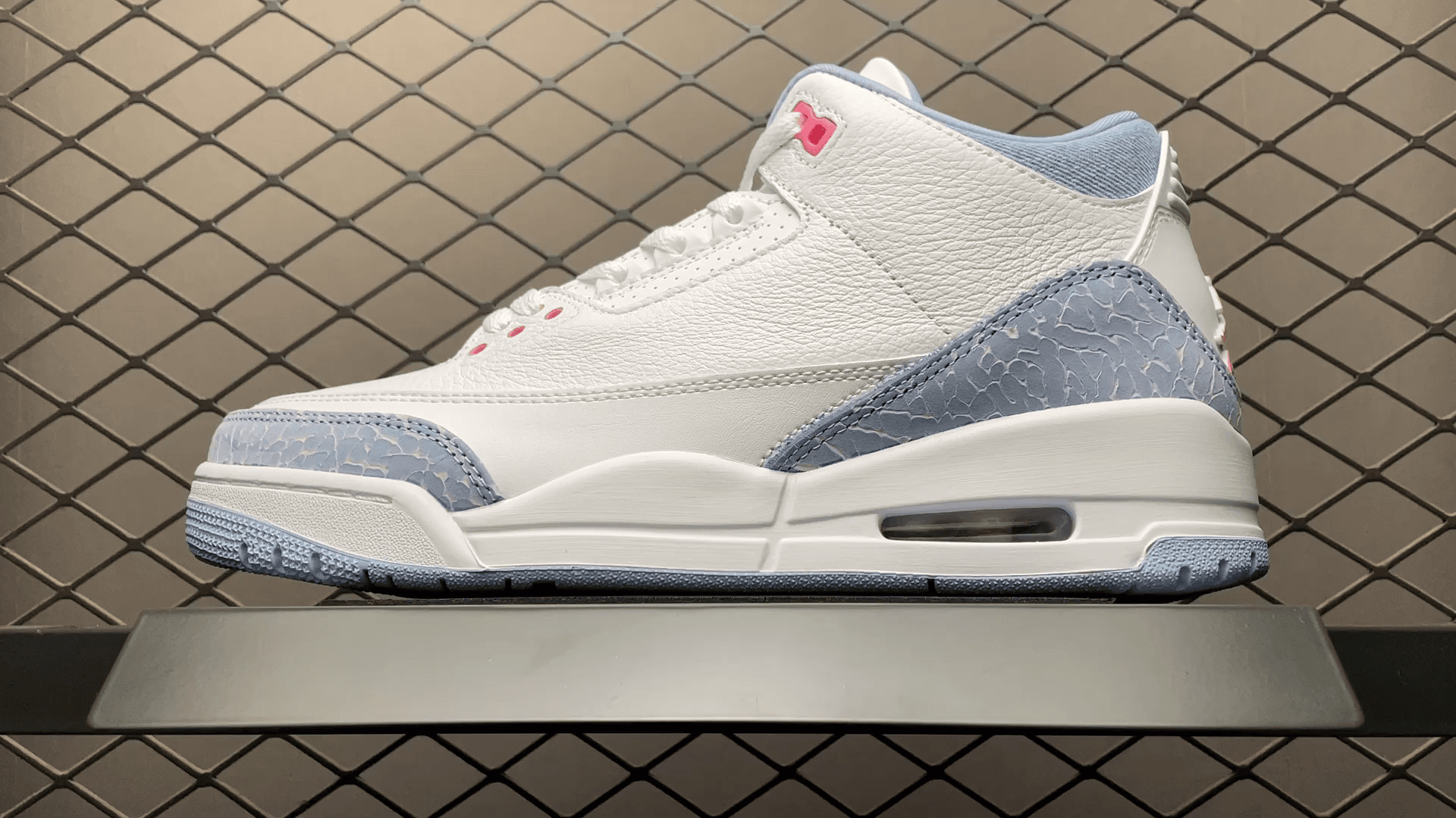 Air JRD 3 Retro HQ0784-101