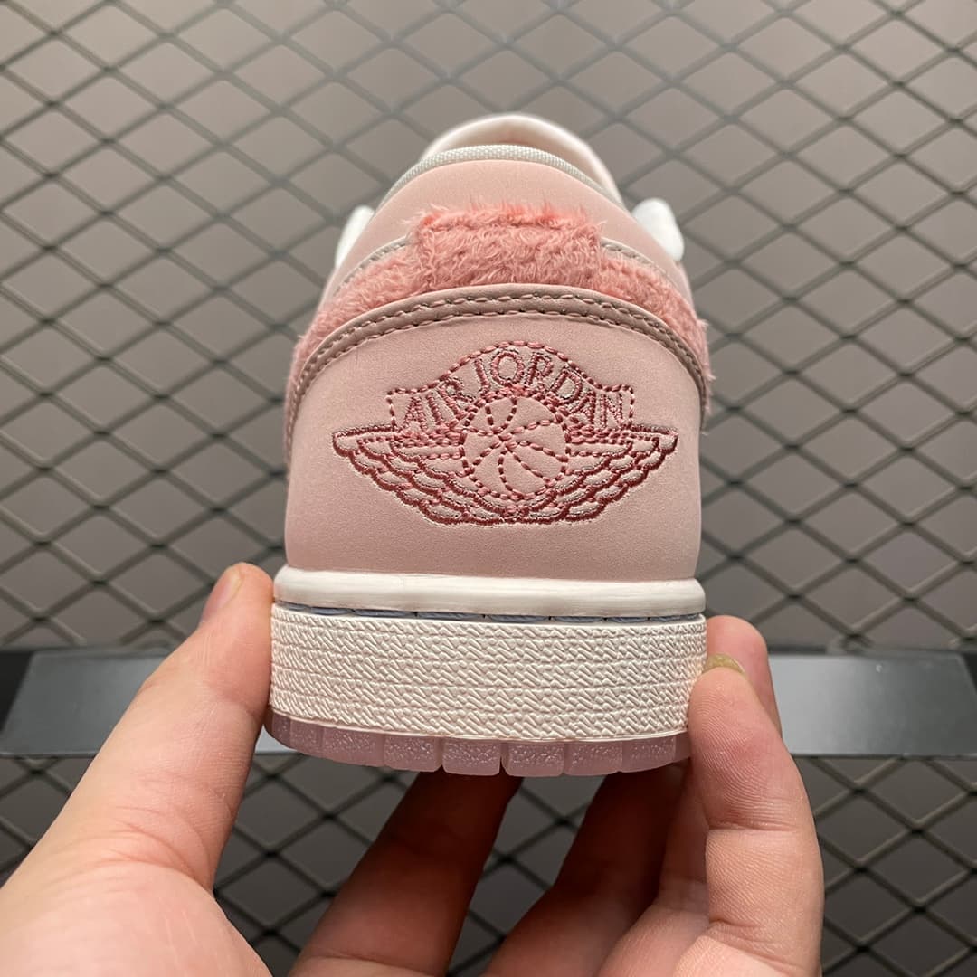 JRD1 SE Mighty Swooshers Pink DM5443-666