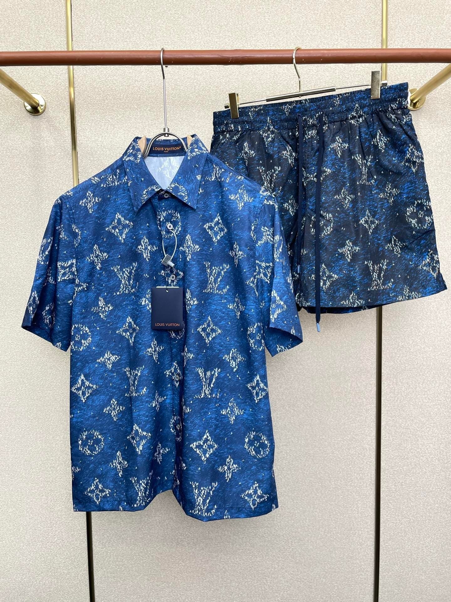 L X V Two Piece Short