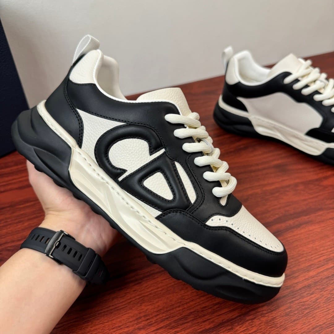 DR Sneaker