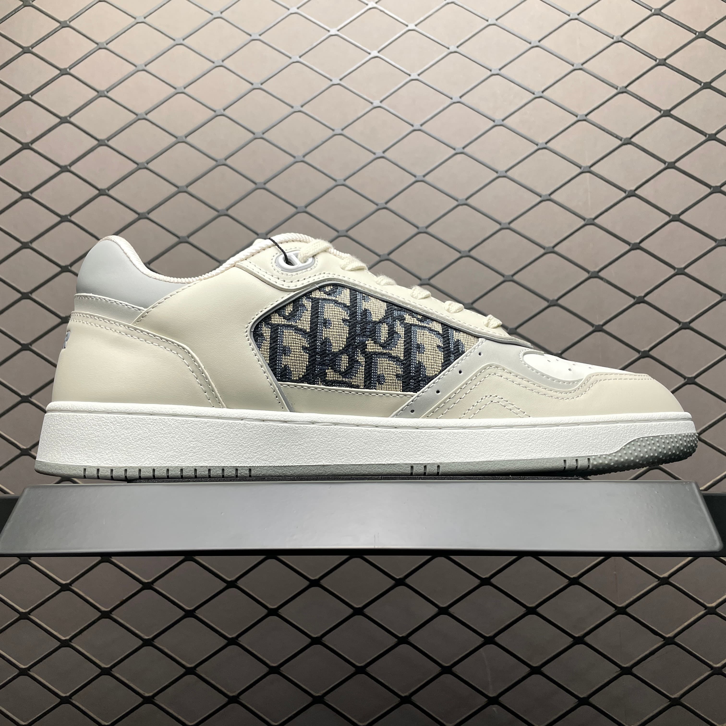 DR B27 sneaker