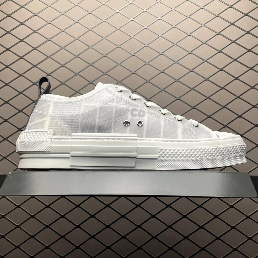 DR B23 LOW TOP OBLIQUE SNEAKER