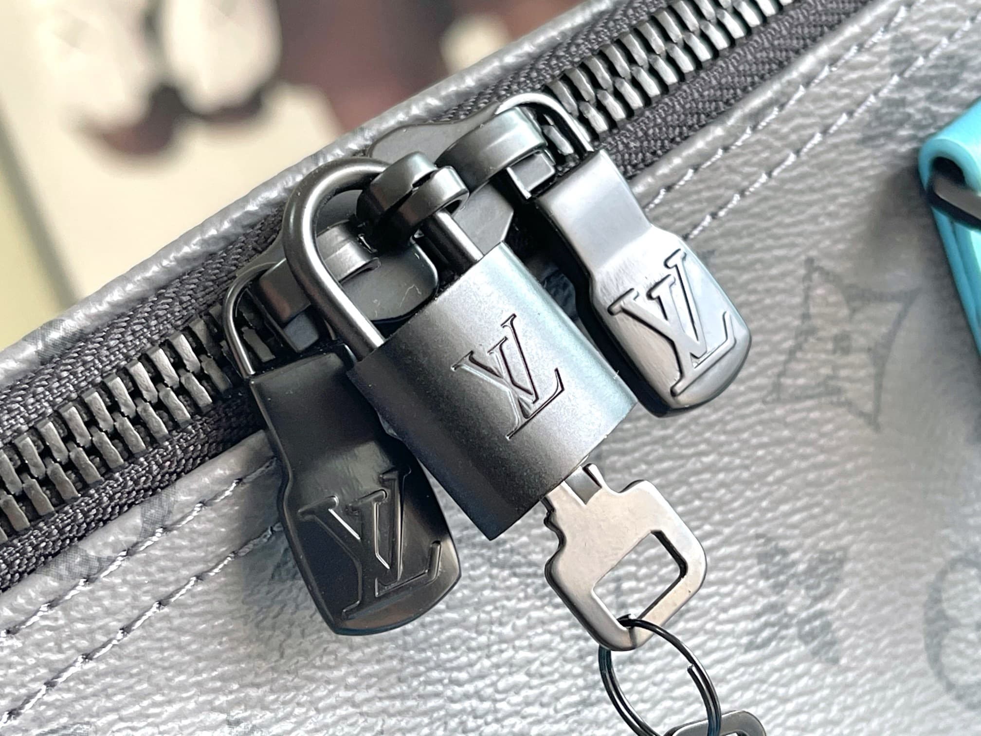L X V Keepall Bag M11480 55X27X20CM