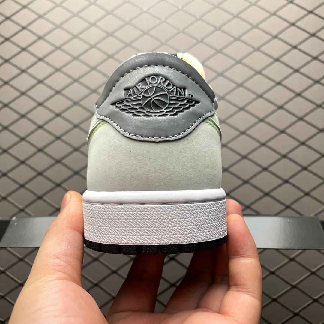 JRD1 White Ghost Green Black DM7837-103