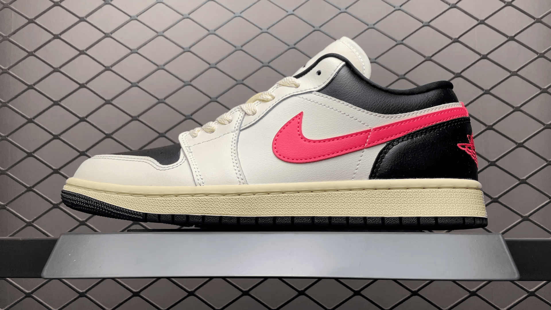 JRD1 Retro OG SP DC0774-107
