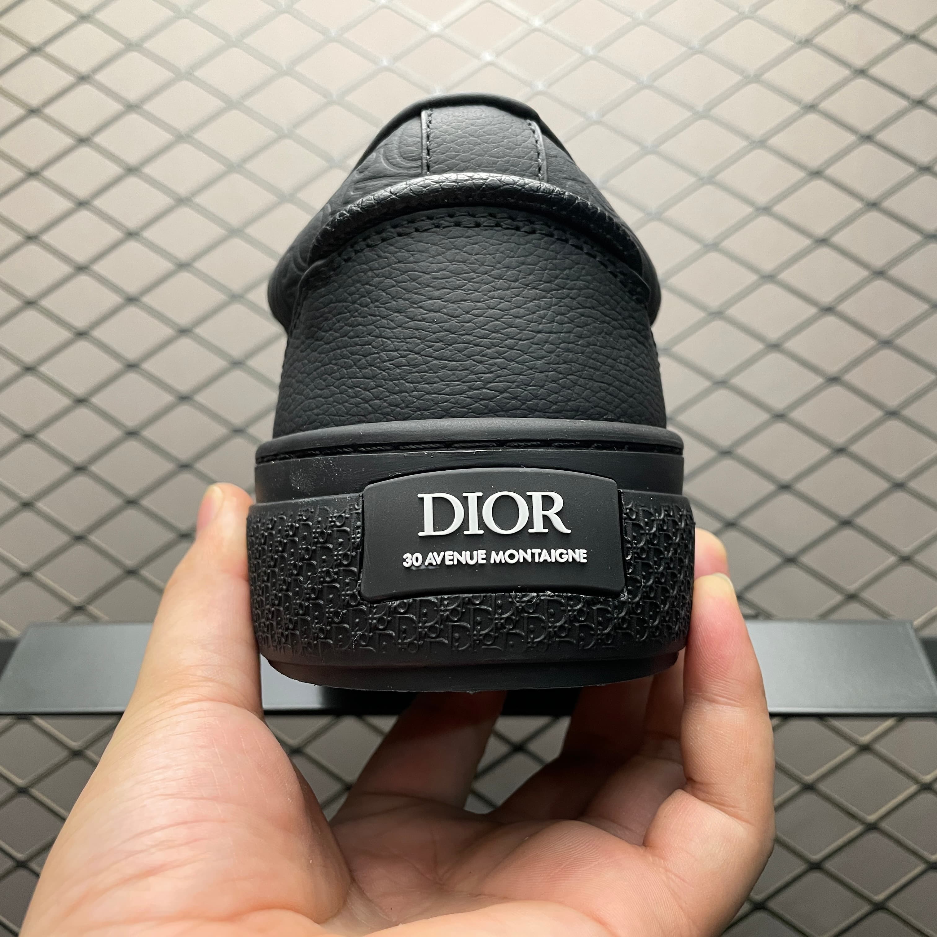 DR B33 Sneaker