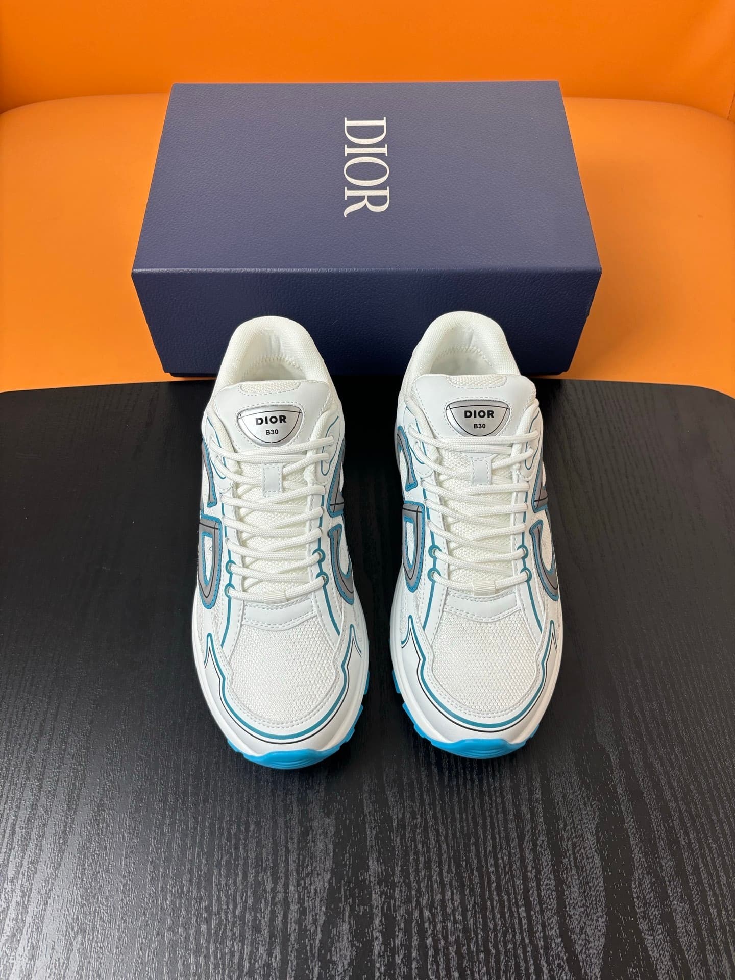 DR B30 Sneaker