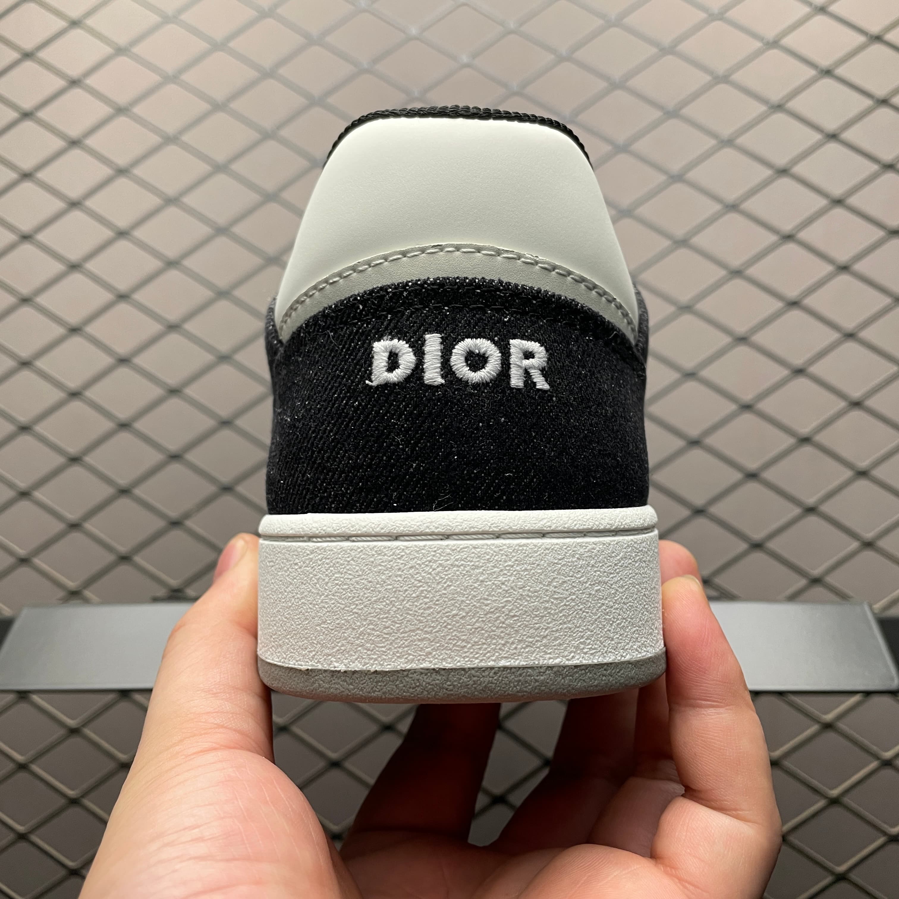 DR B27 sneaker