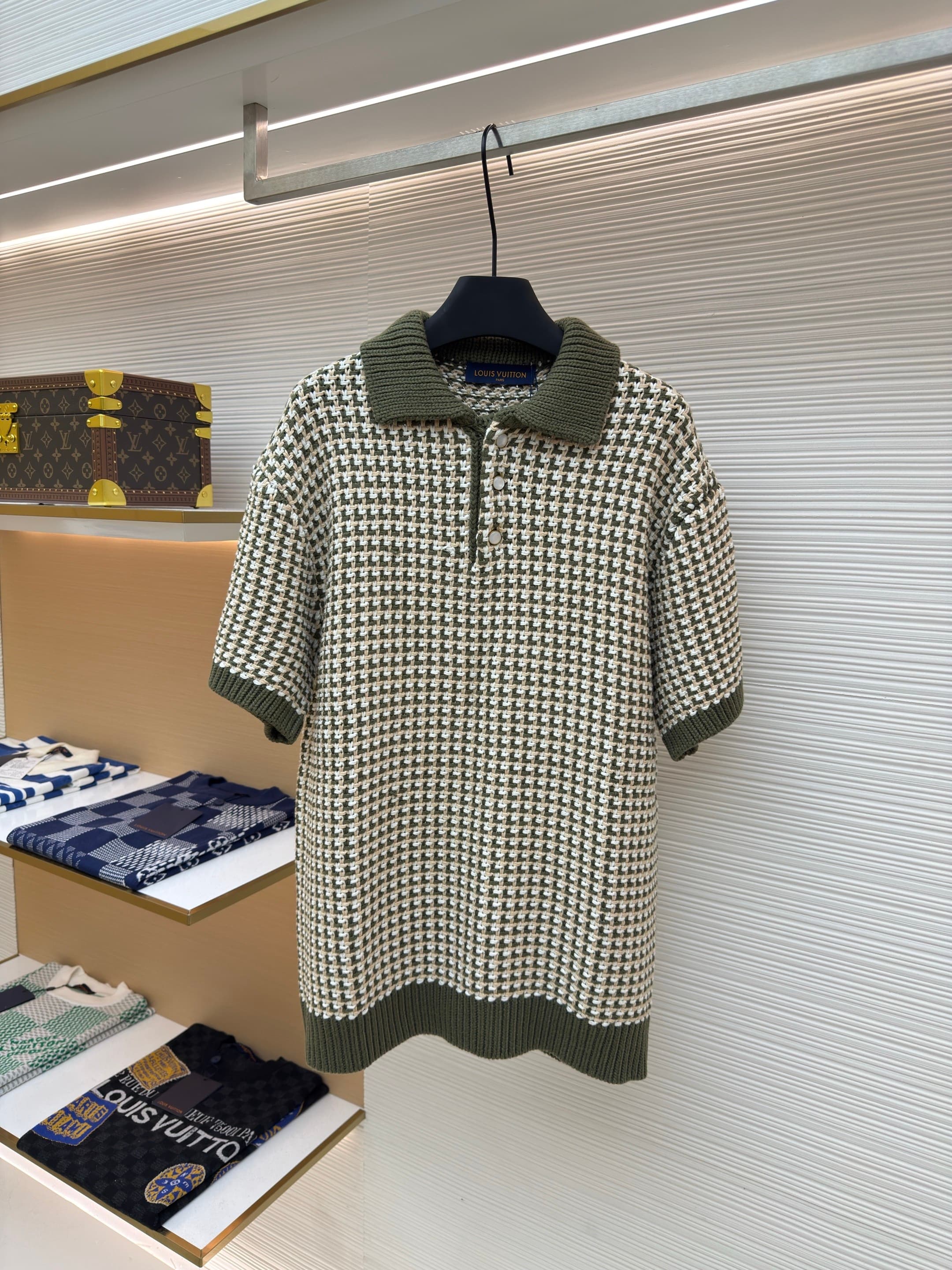 L X V Knitted Polo shirt