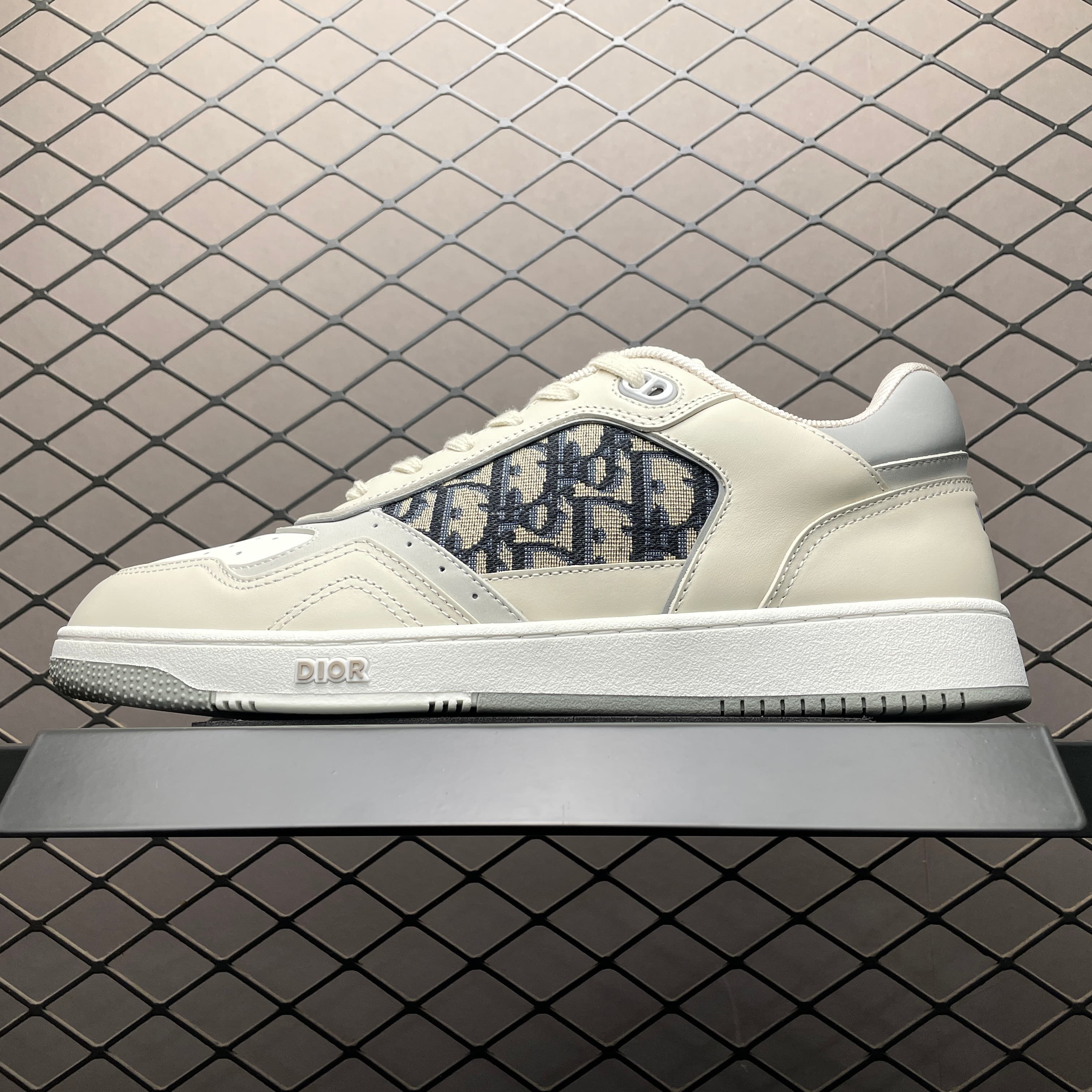 DR B27 sneaker