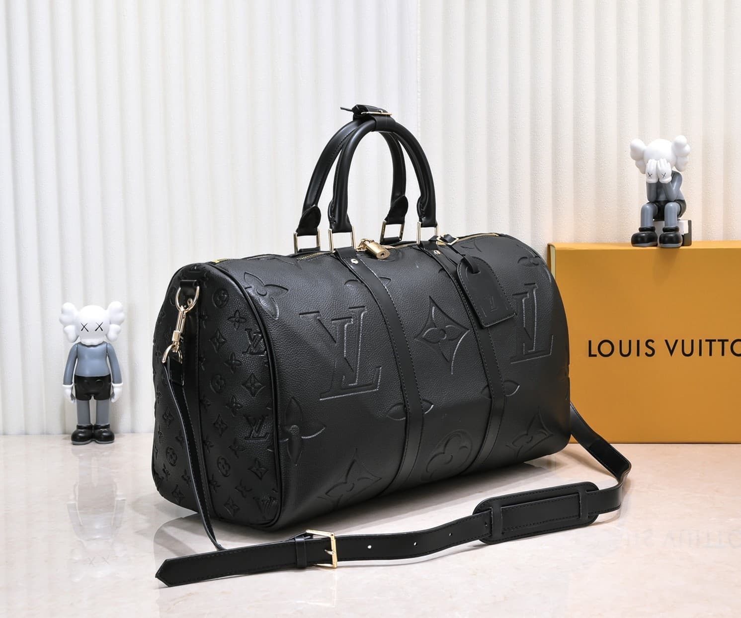 L X V Keepall Travelling bag N44810 Size:45x27x20cm