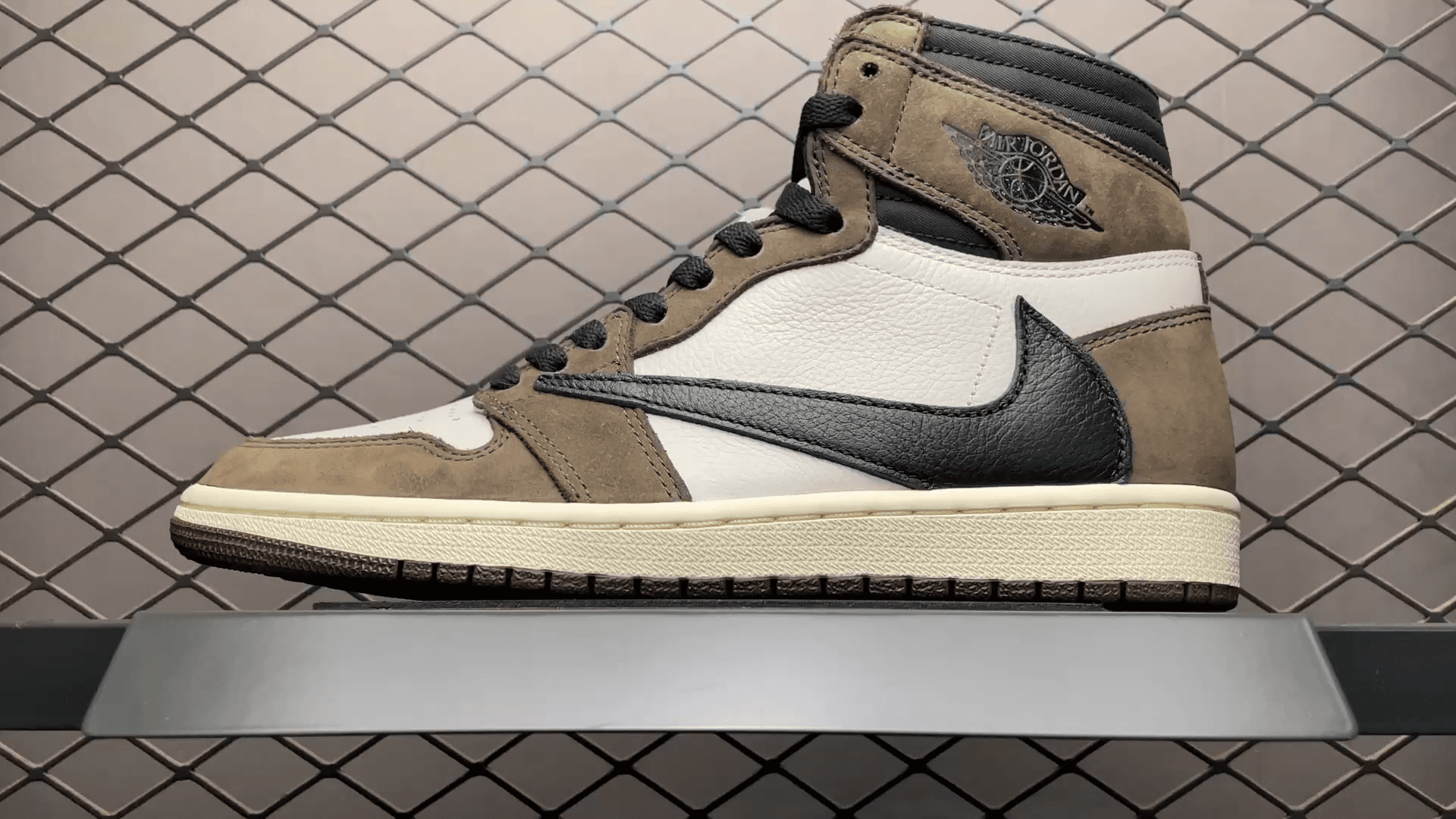 JRD 1 Retro High OG SP "Travis Scott" CD4487-100