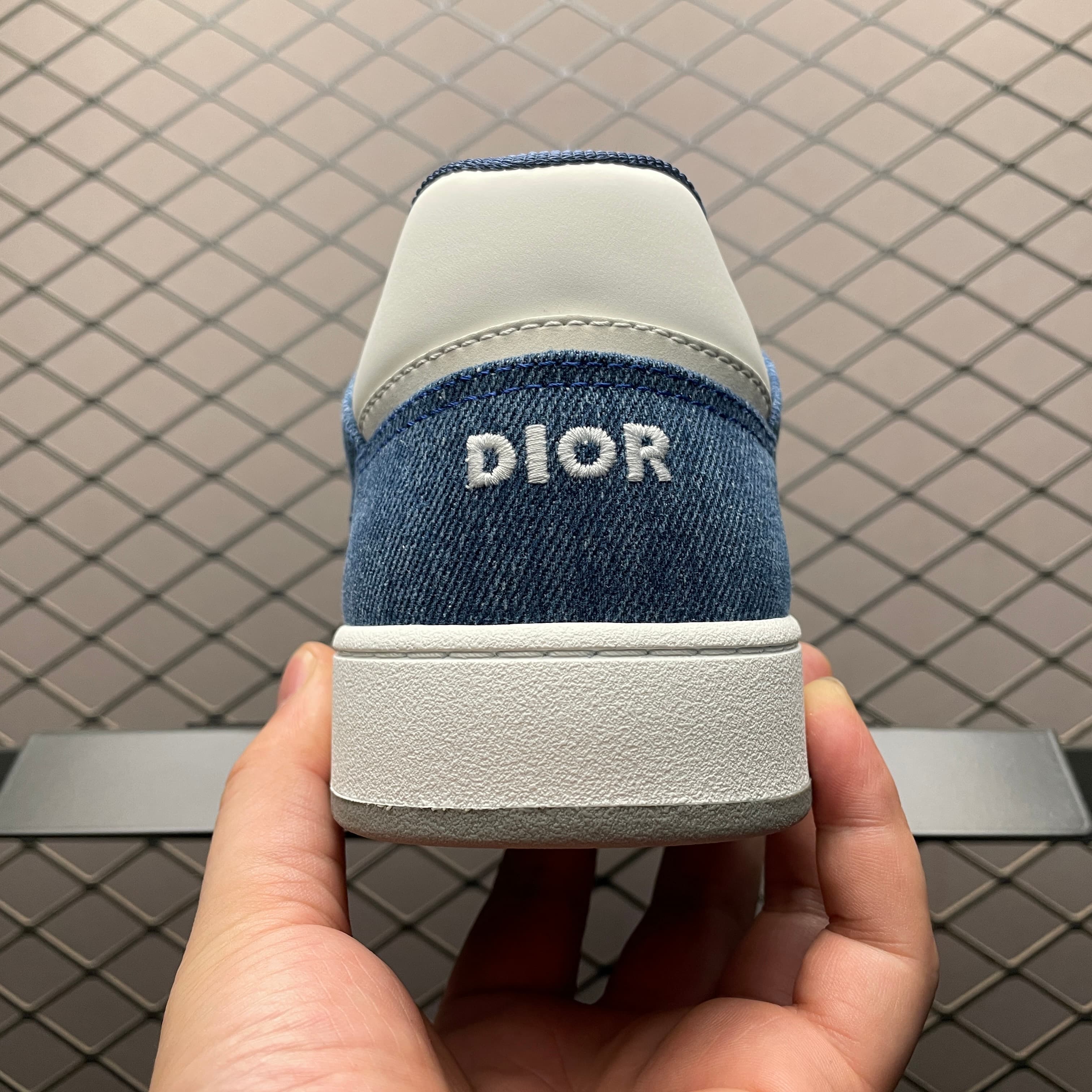 DR B27 sneaker