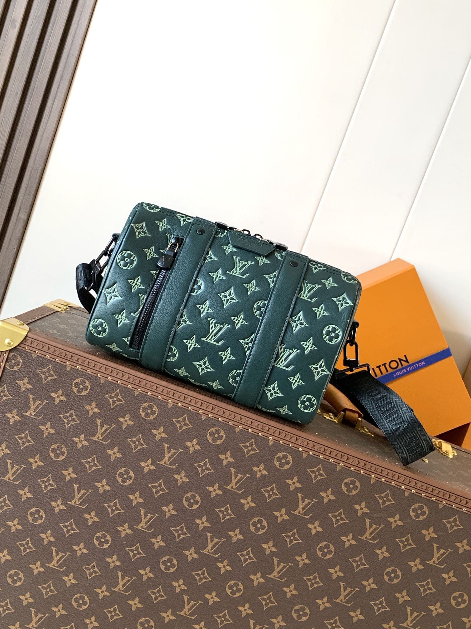 L X V Keepall 27.5X16.5X15CM