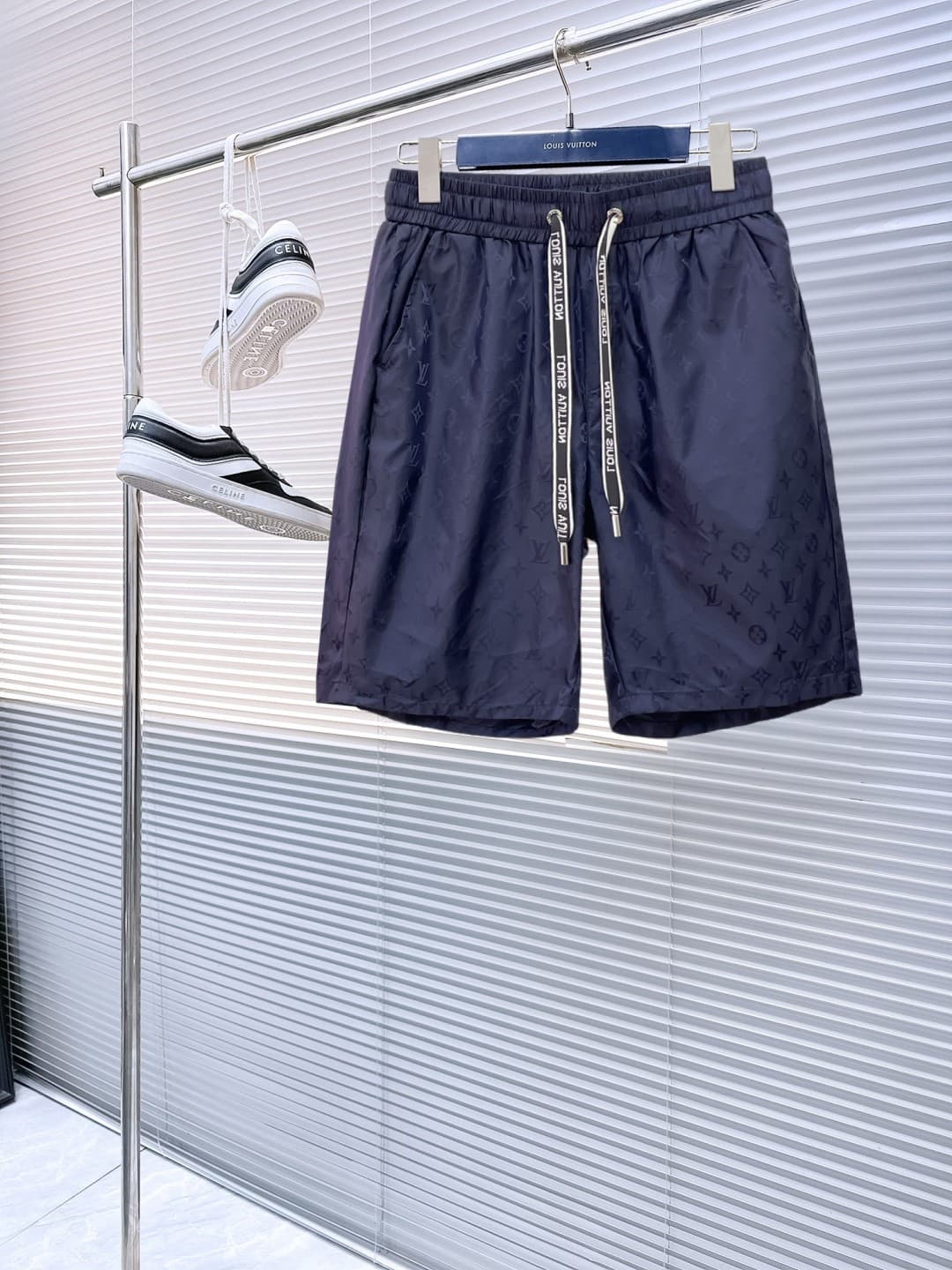 L X V Shorts