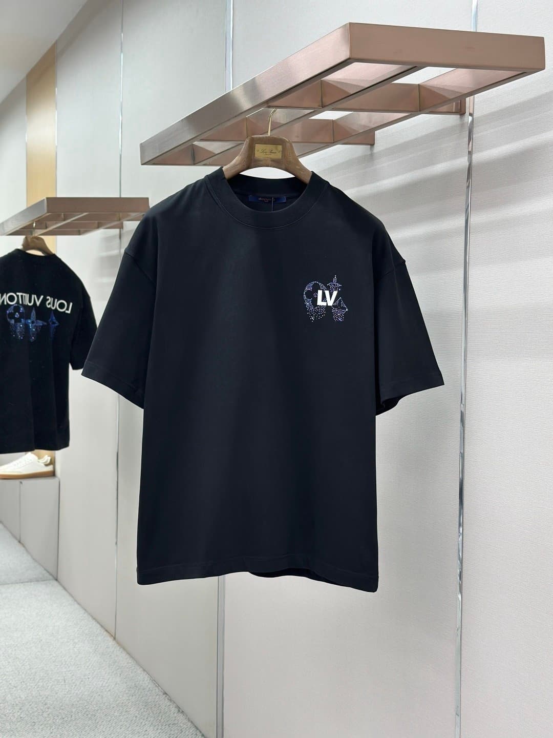 L X V T-Shirts