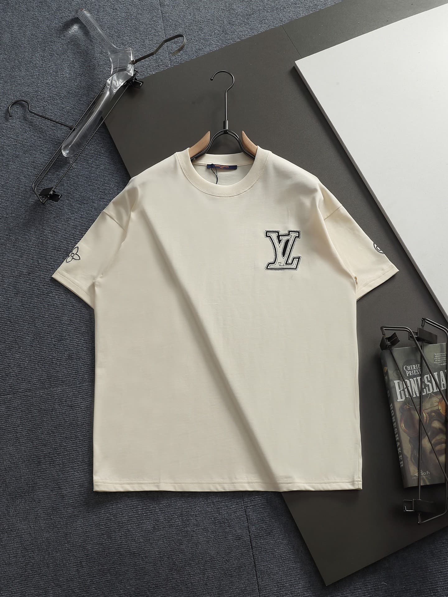L X V T-shirt