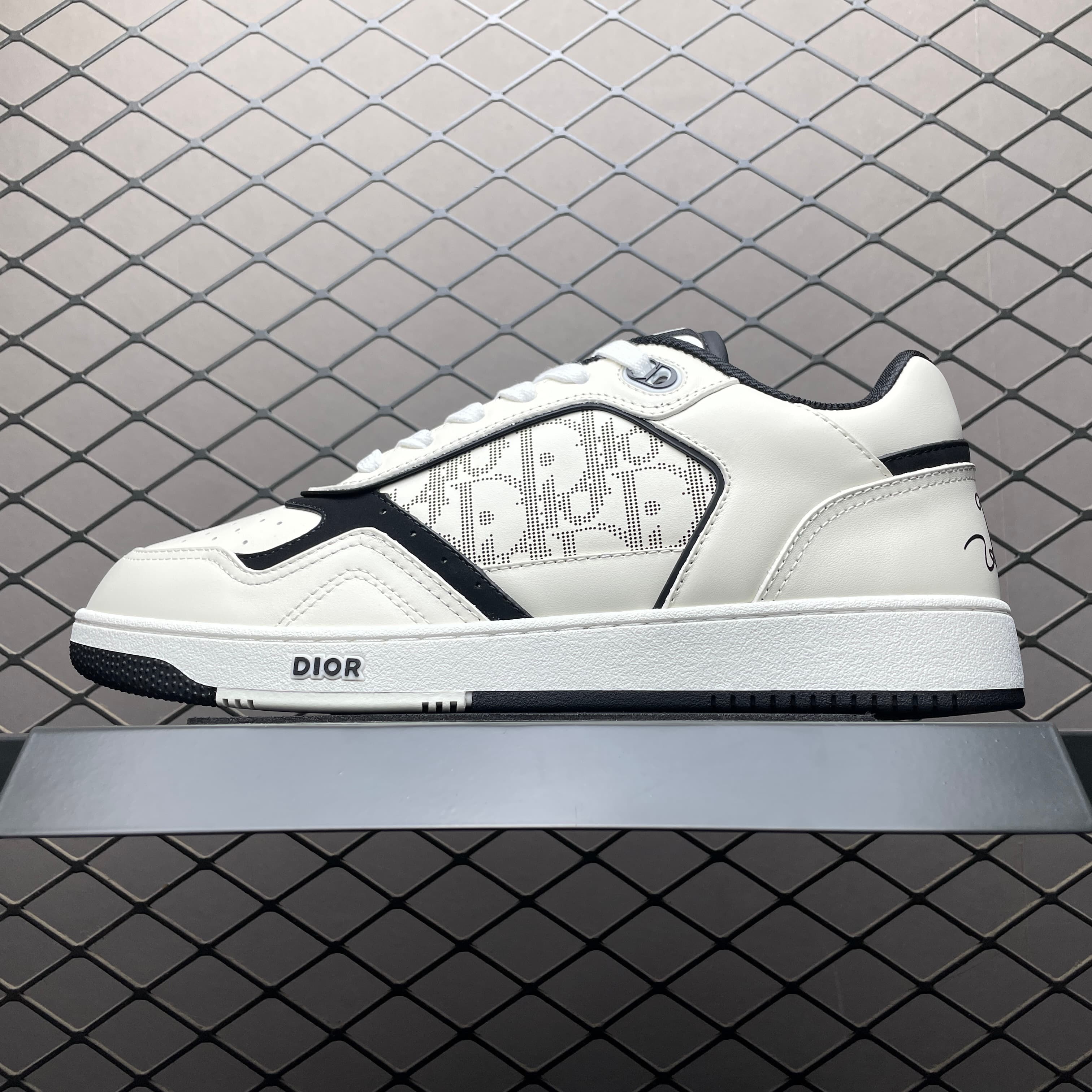 DR B27 sneaker