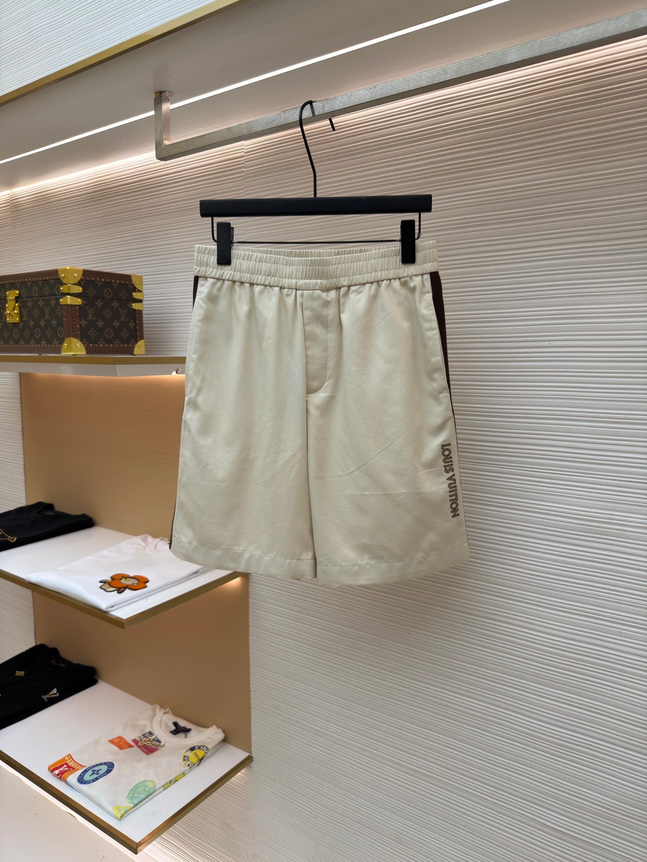 L X V Striped shorts