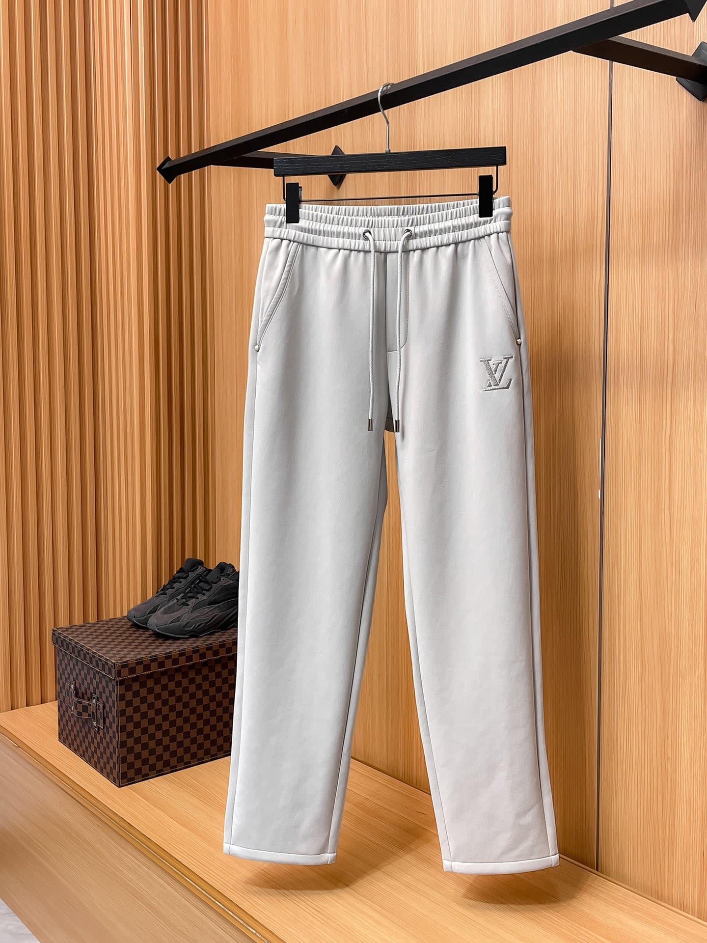 L X V Casual pants
