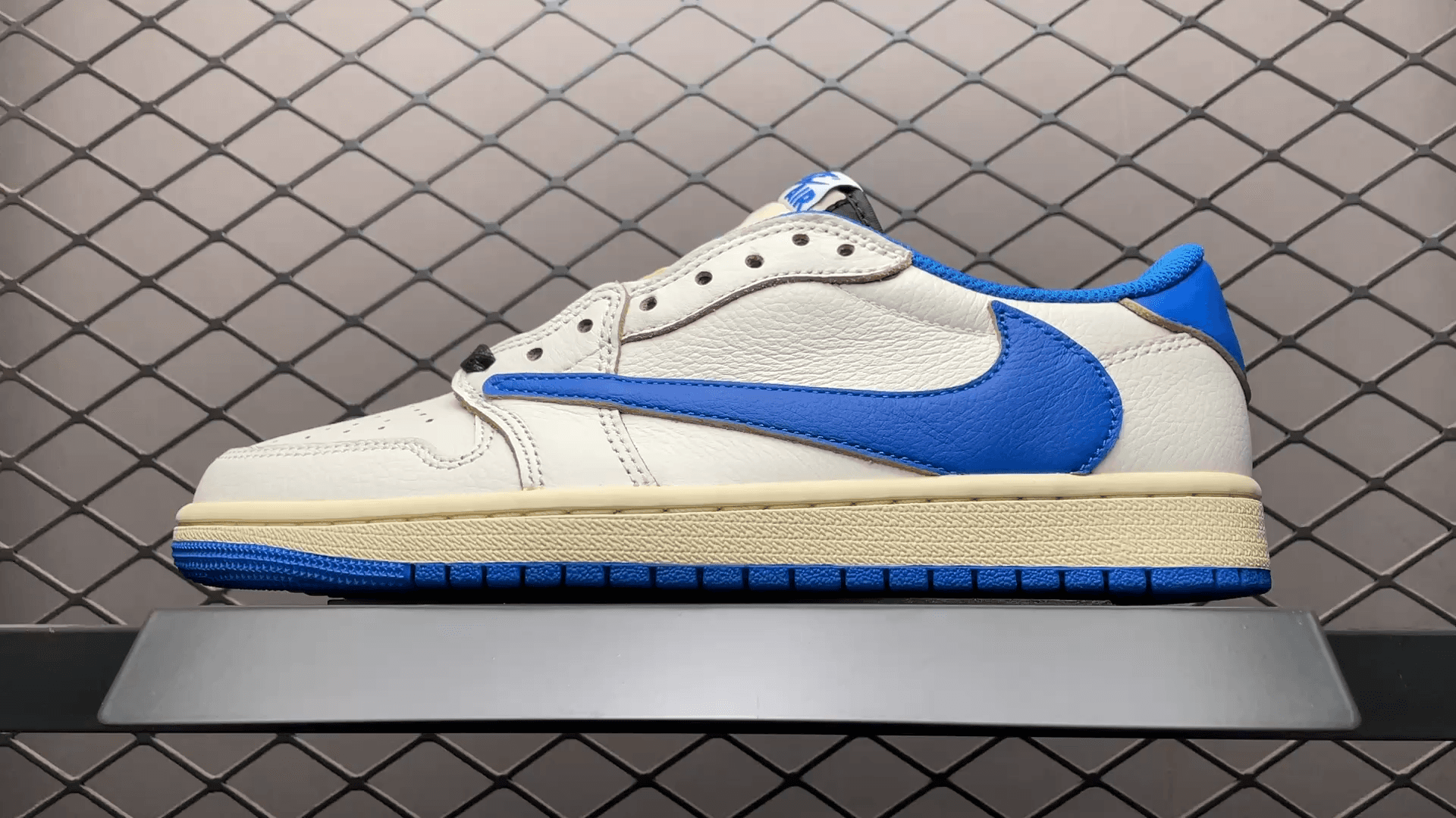 JRD 1 Retro Low Travis Scott DM7866-104
