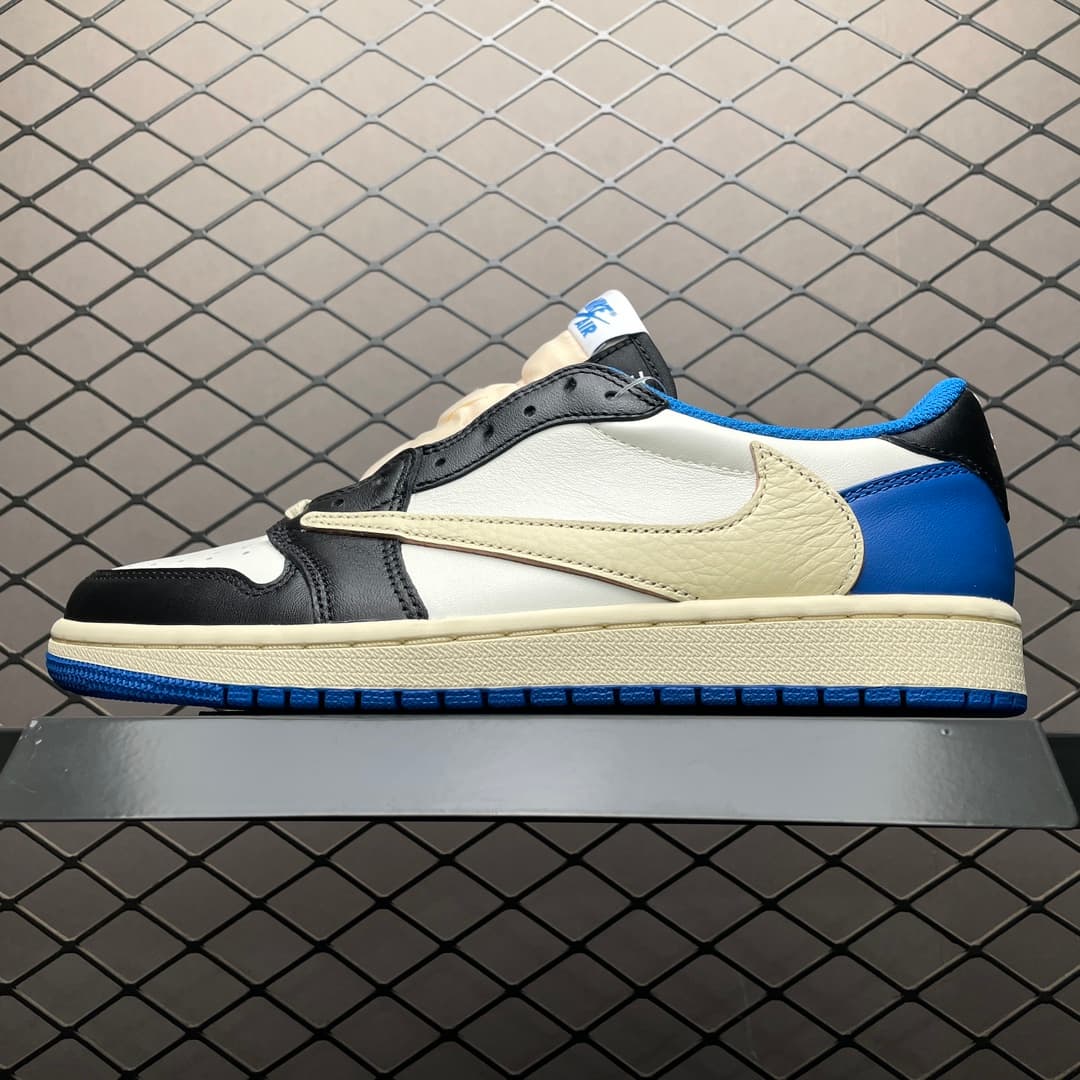 JRD1 Fragment x Travis Scott DM7866-140