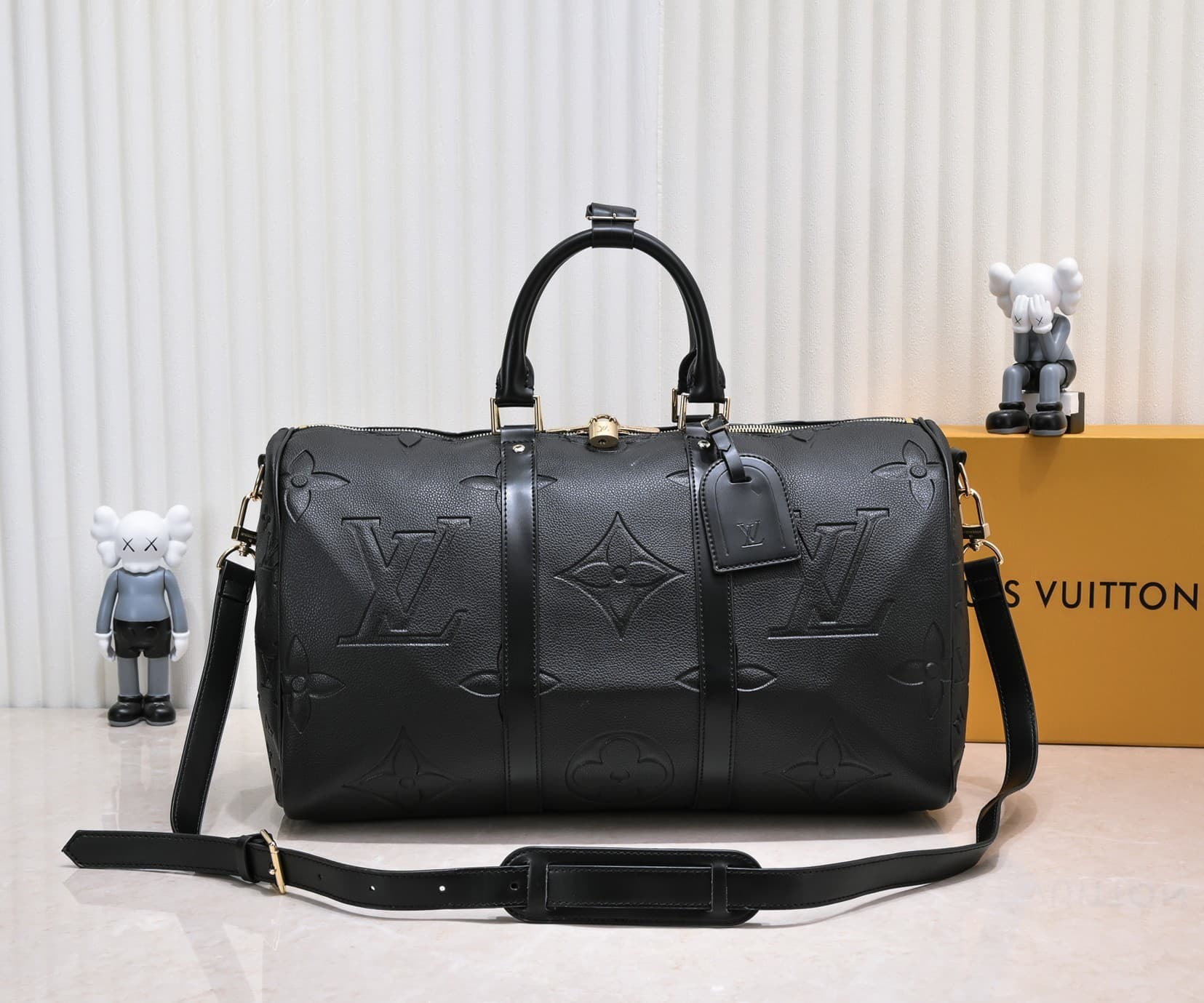 L X V Keepall Travelling bag N44810 Size:45x27x20cm