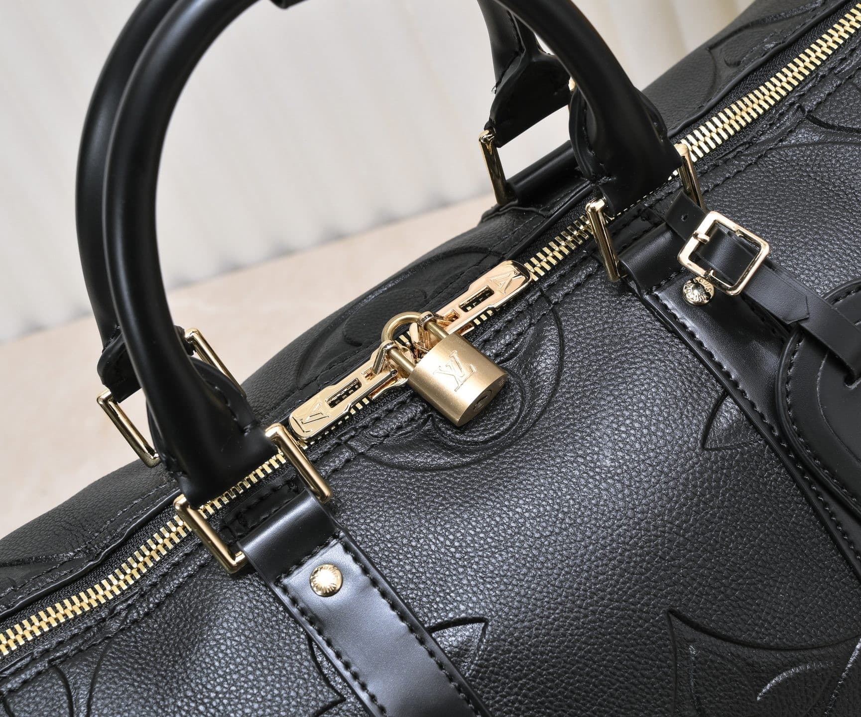 L X V Keepall Travelling bag N44810 Size:45x27x20cm