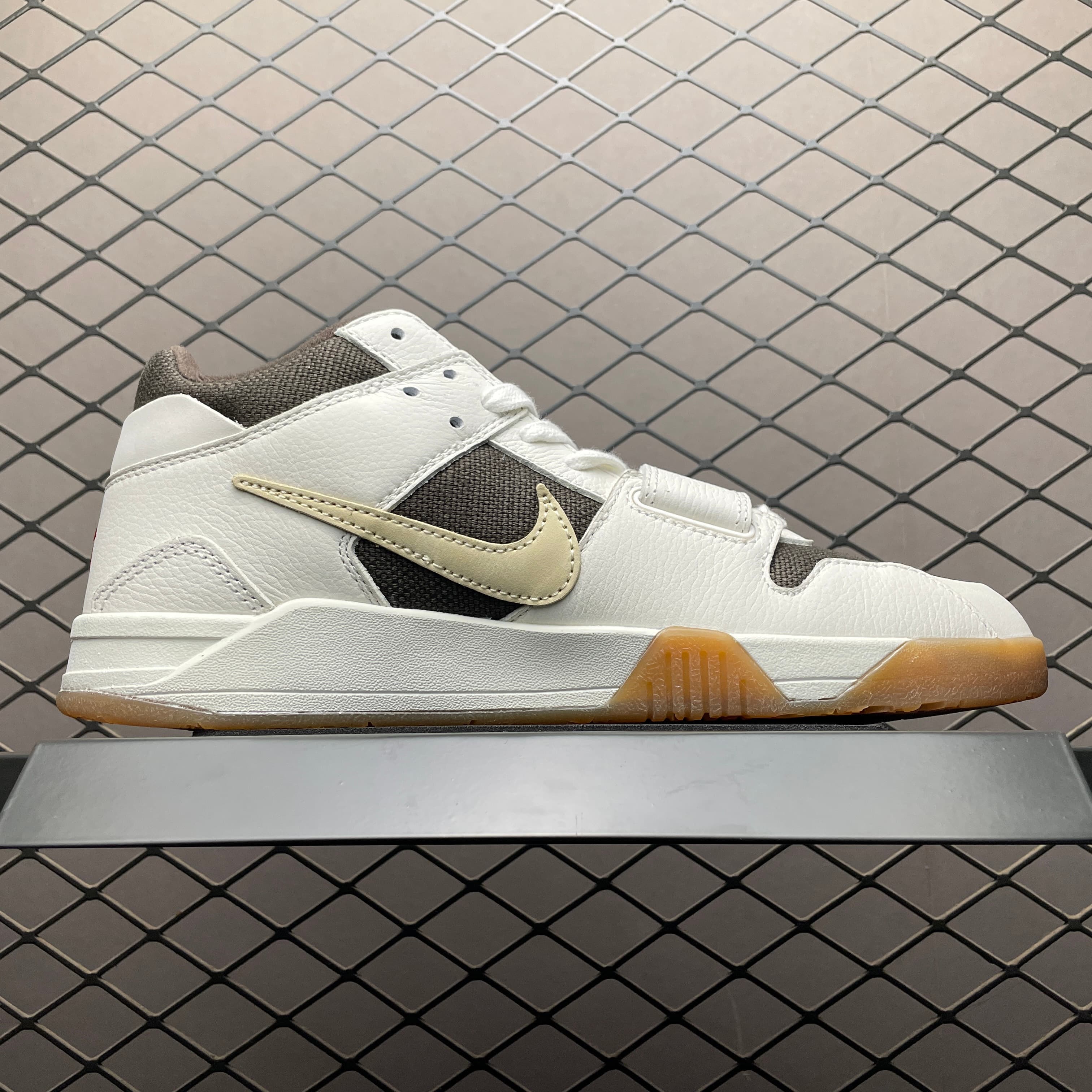 JRD Jumpman Jack TR Travis Scott Sail FZ8117-201