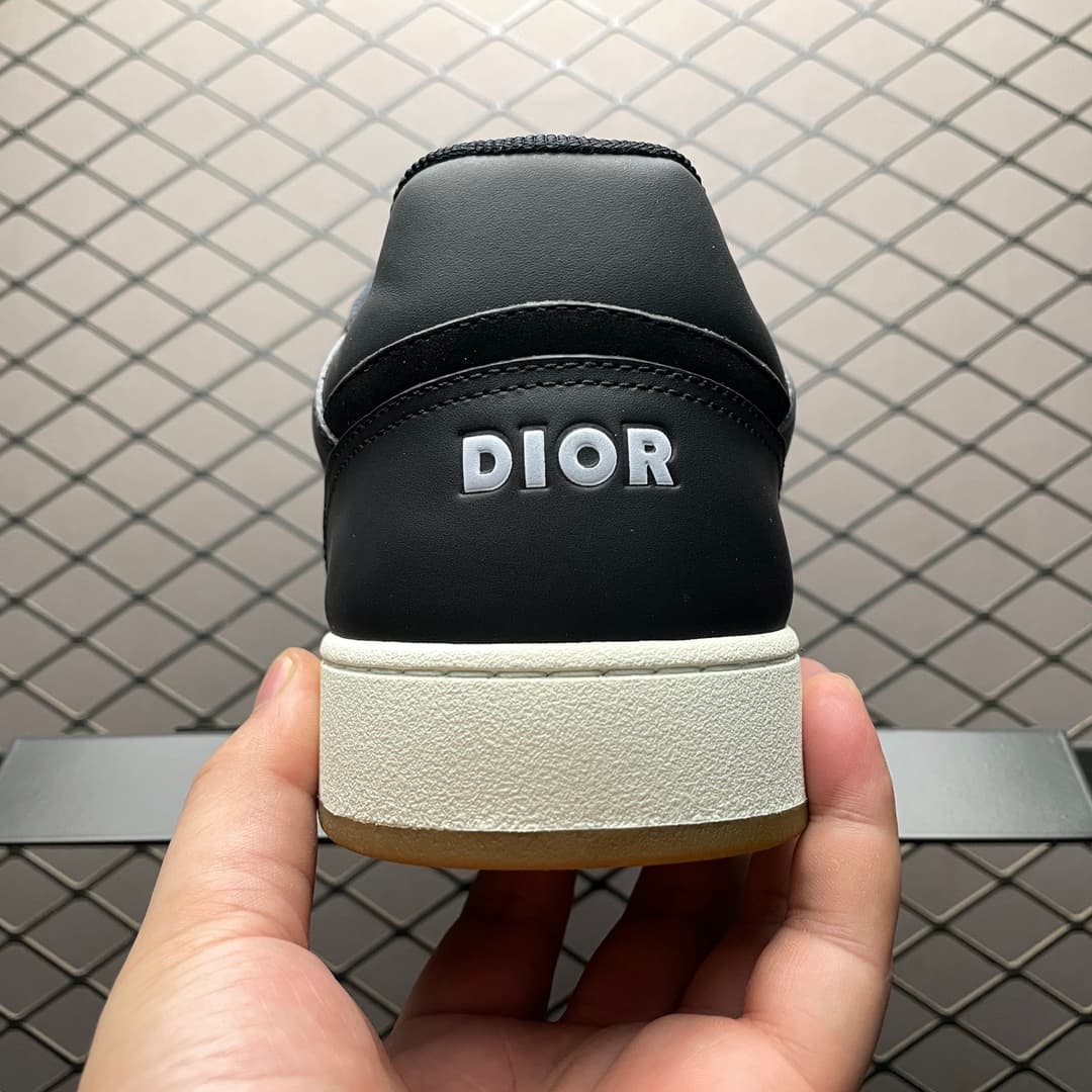 DR B27 Oblique Sneakers