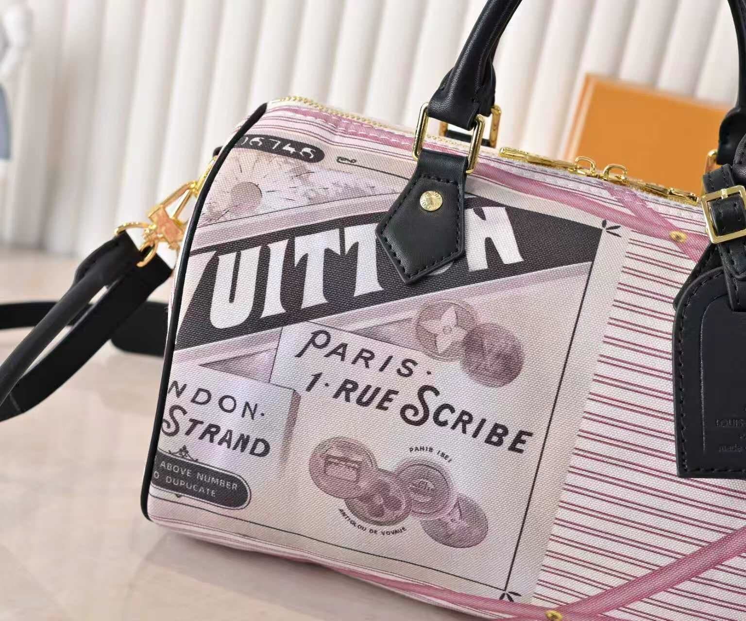 L X V SPEEDY SOFT 30 Size:30x21x17cm