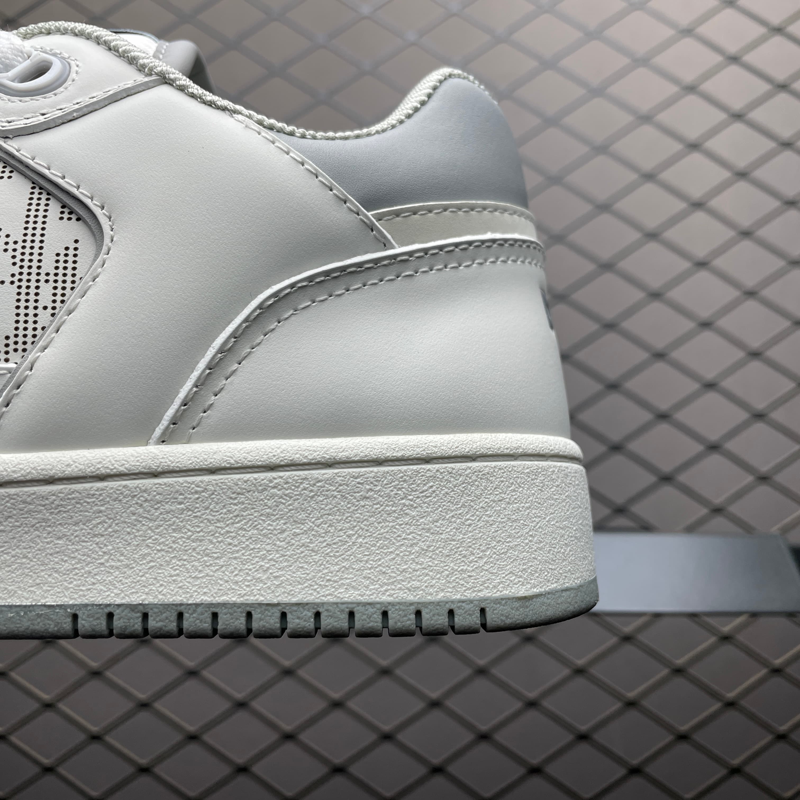 DR B27 Sneaker
