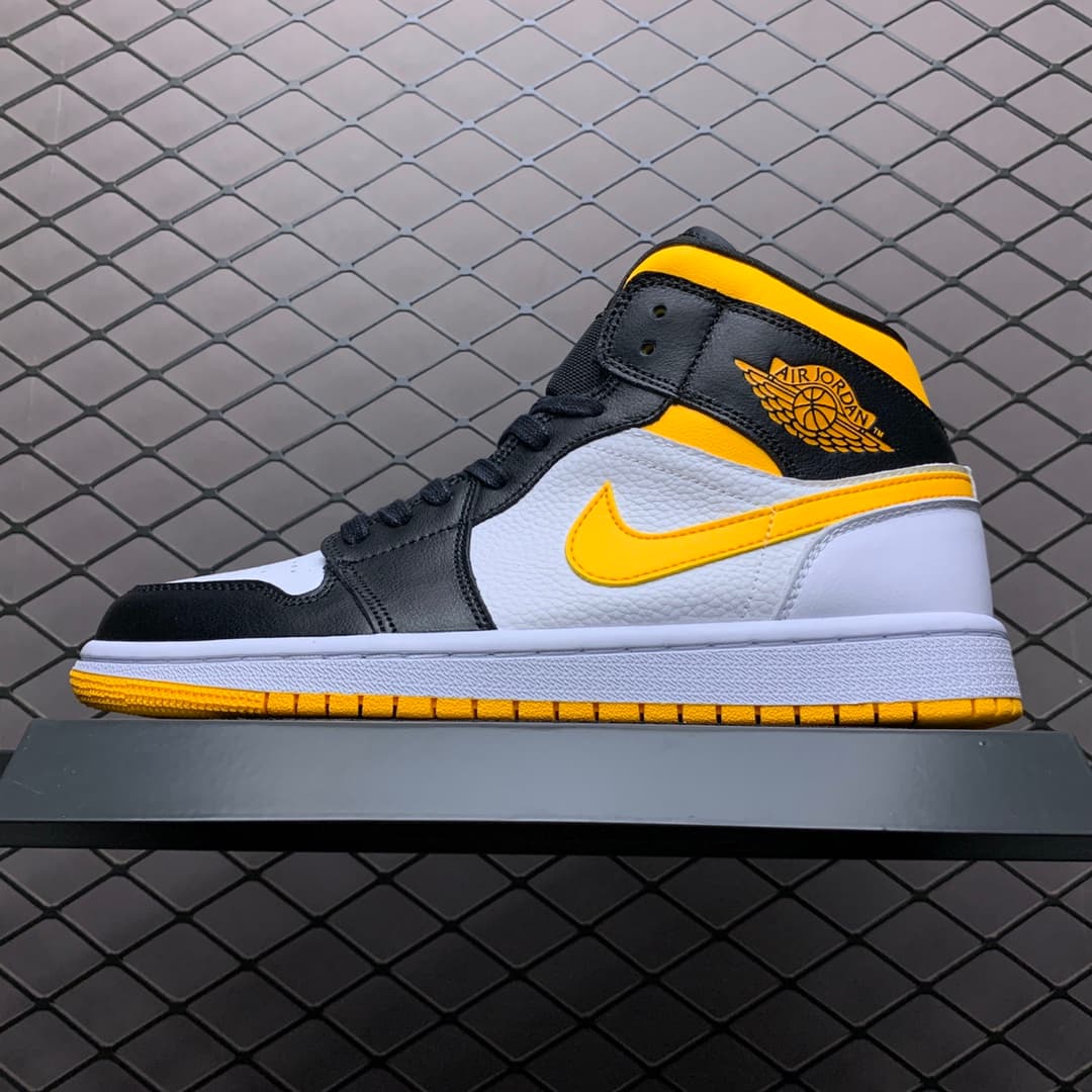 JRD1 Mid white black yellow CV5276-107