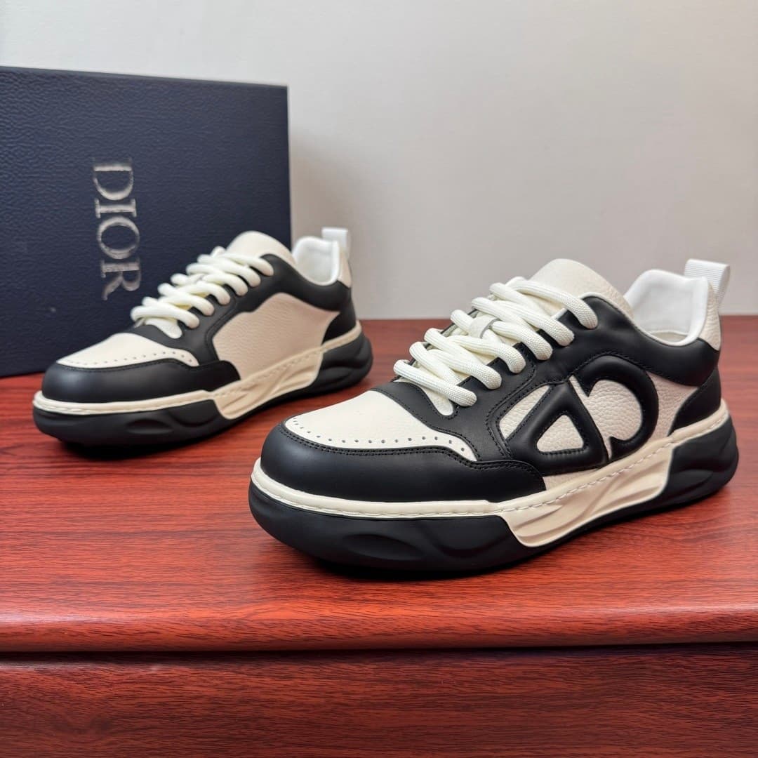 DR Sneaker