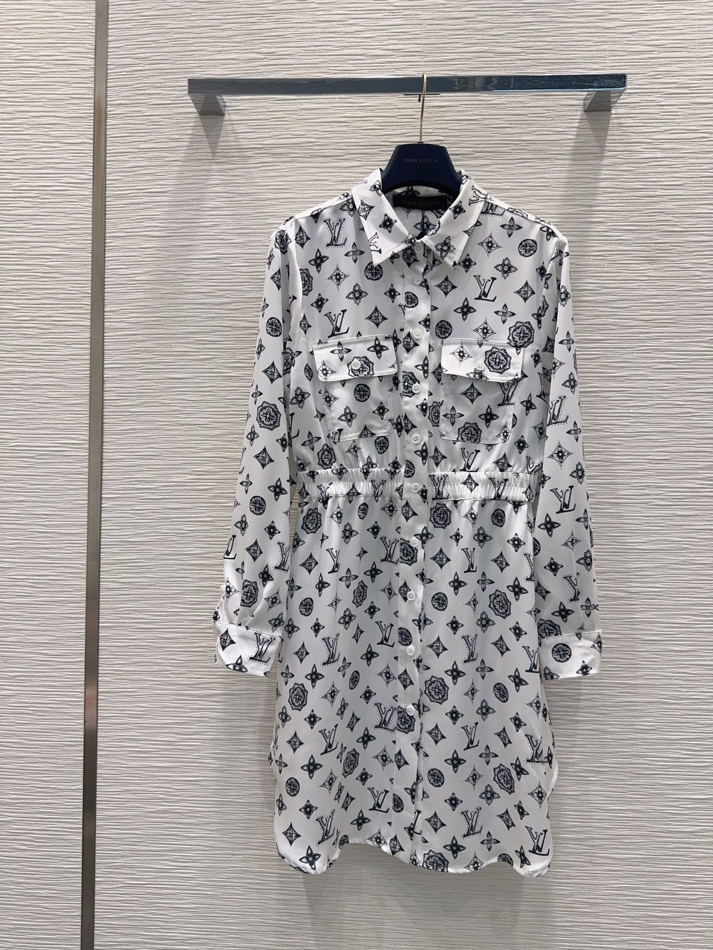 L X V Long sleeve dress(Women's style)