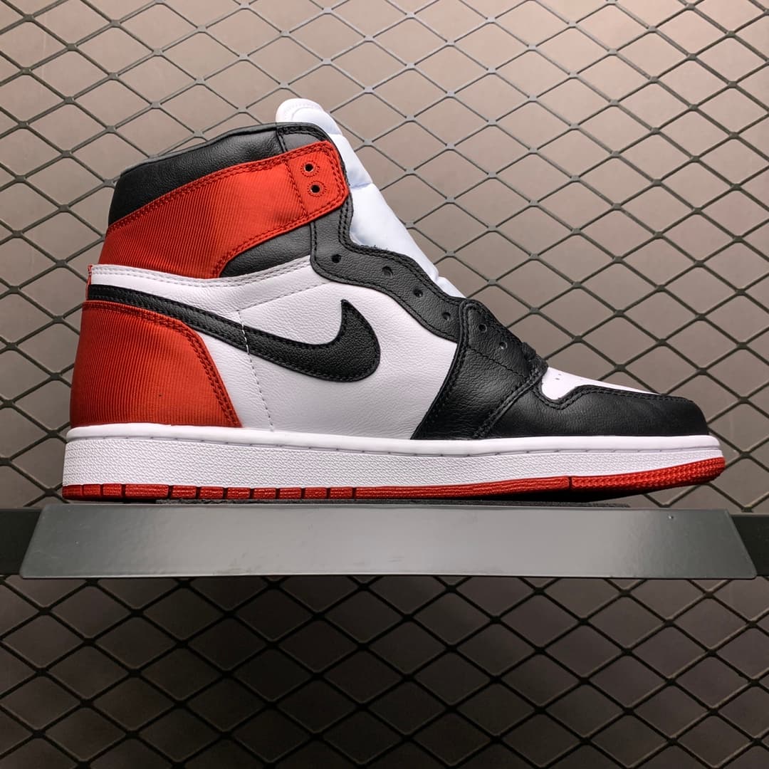 JRD1 satin WMNS BLACK TOE CD0461-016