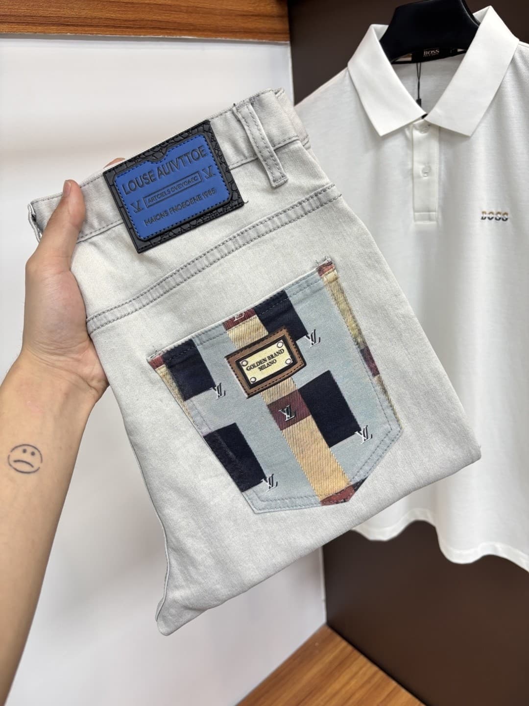 L X V Jeans