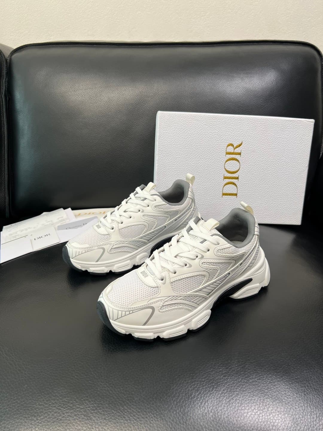 DR Sneaker