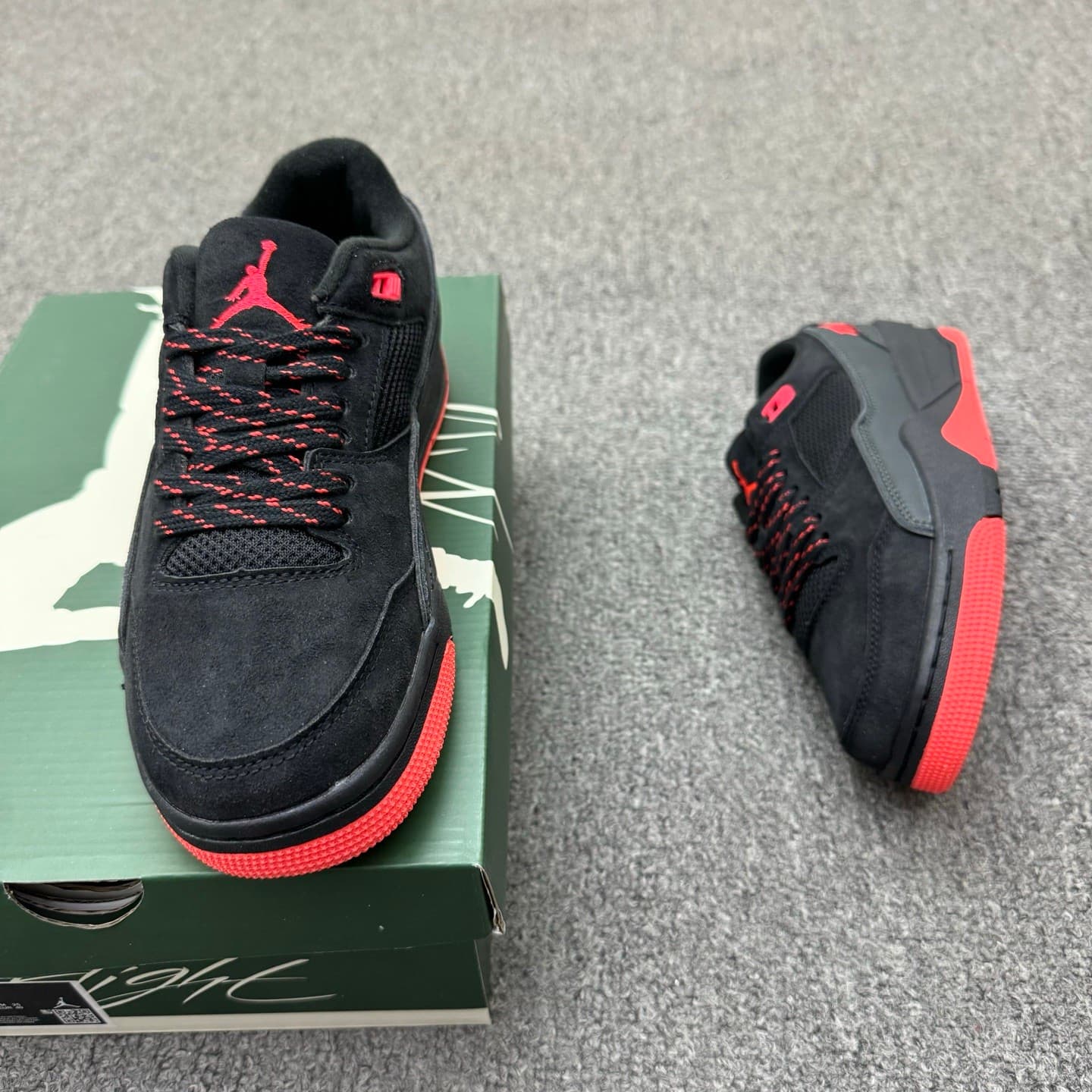 JRD 4 Retro Flight Court HF3255-011