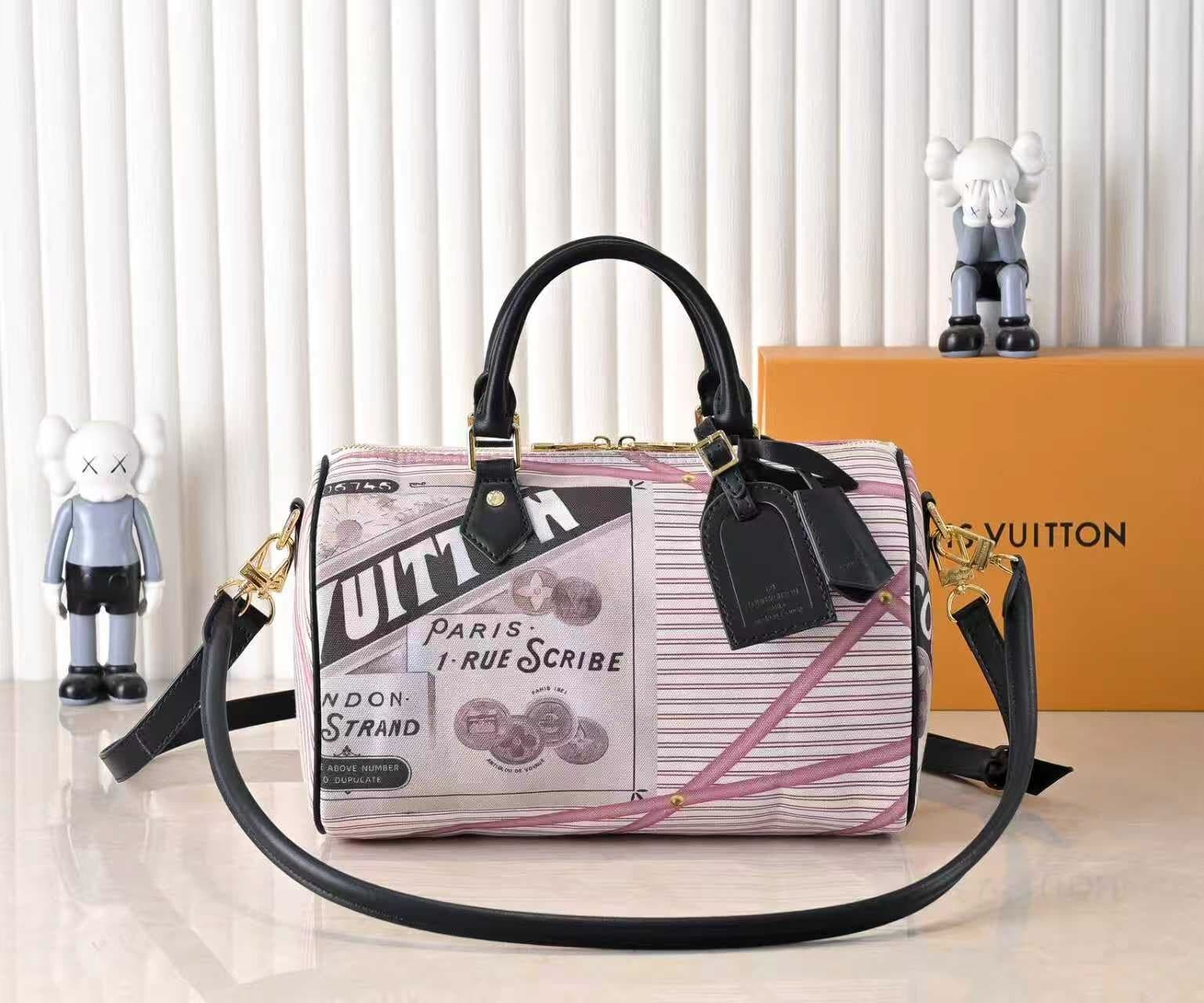 L X V SPEEDY SOFT 30 Size:30x21x17cm
