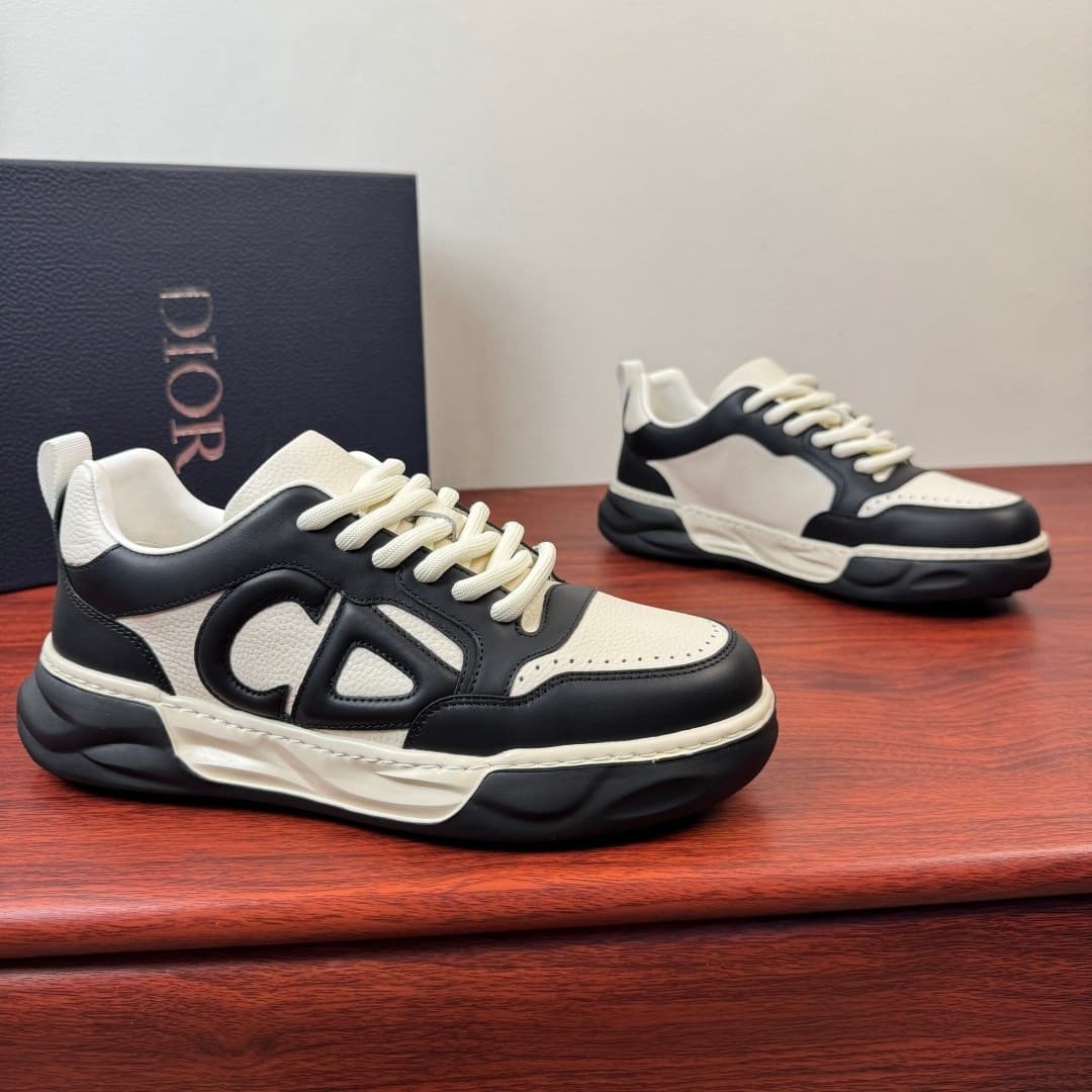 DR Sneaker