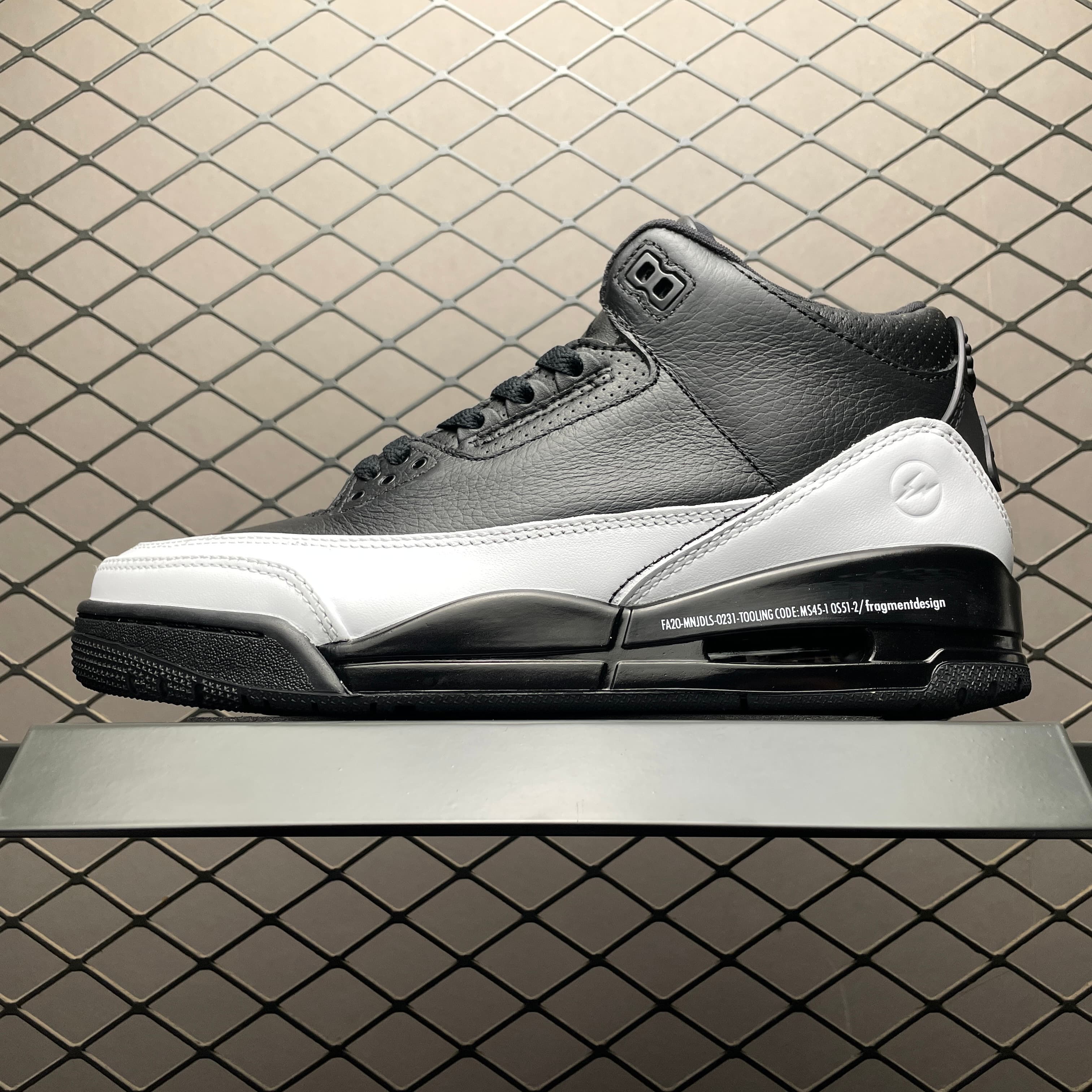 Air JRD 3 Retro DA3595-001