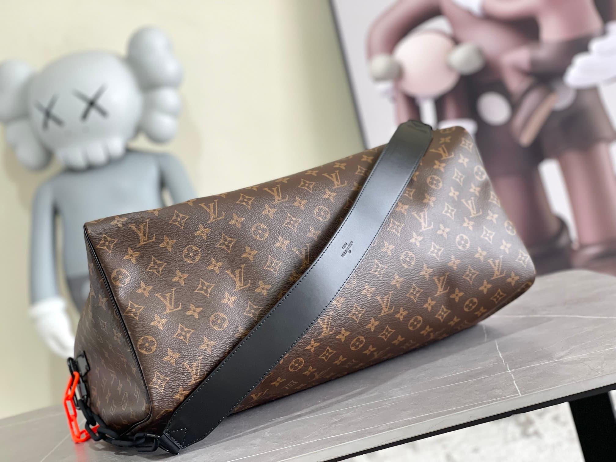 L X V Travelling bag 50x29x23cm