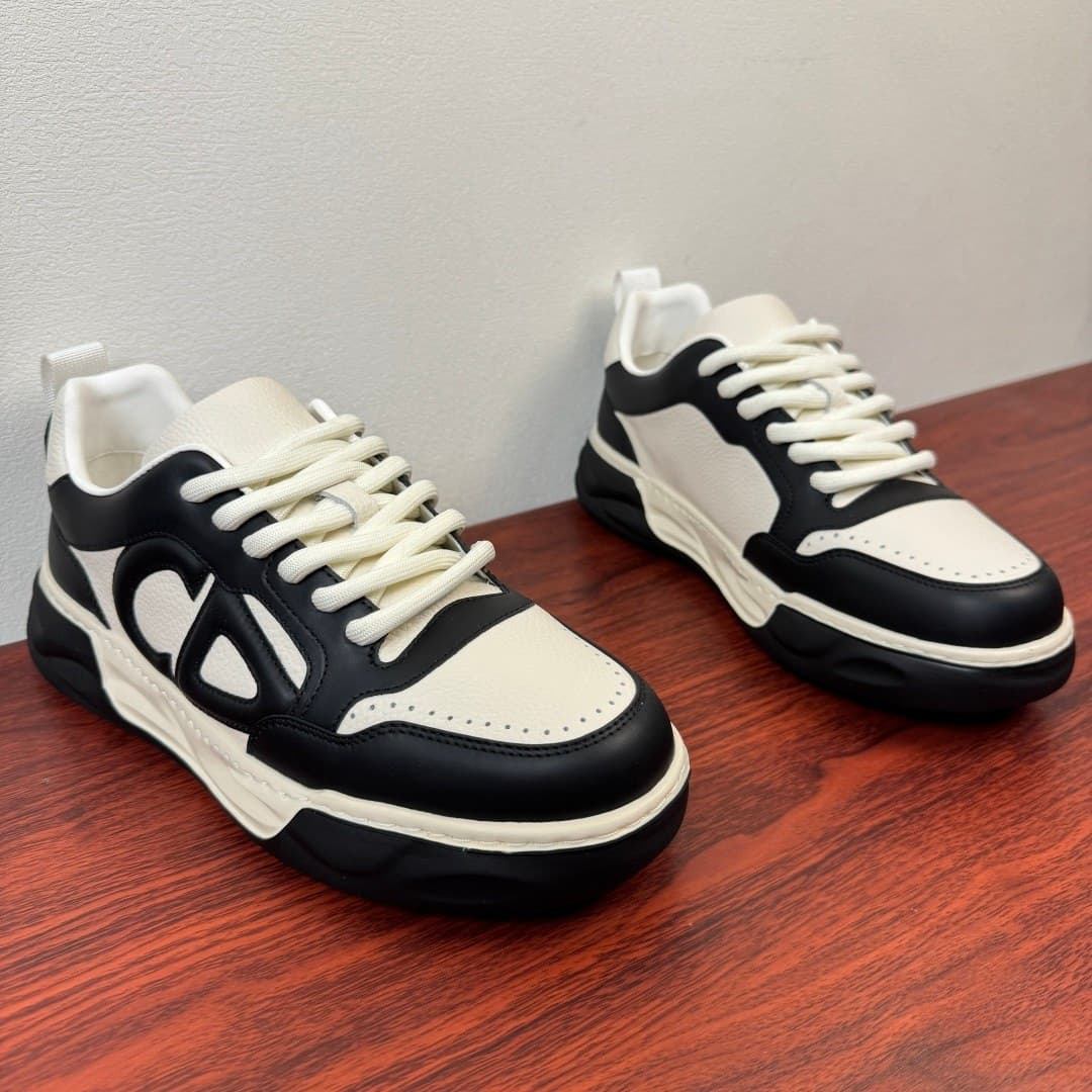DR Sneaker