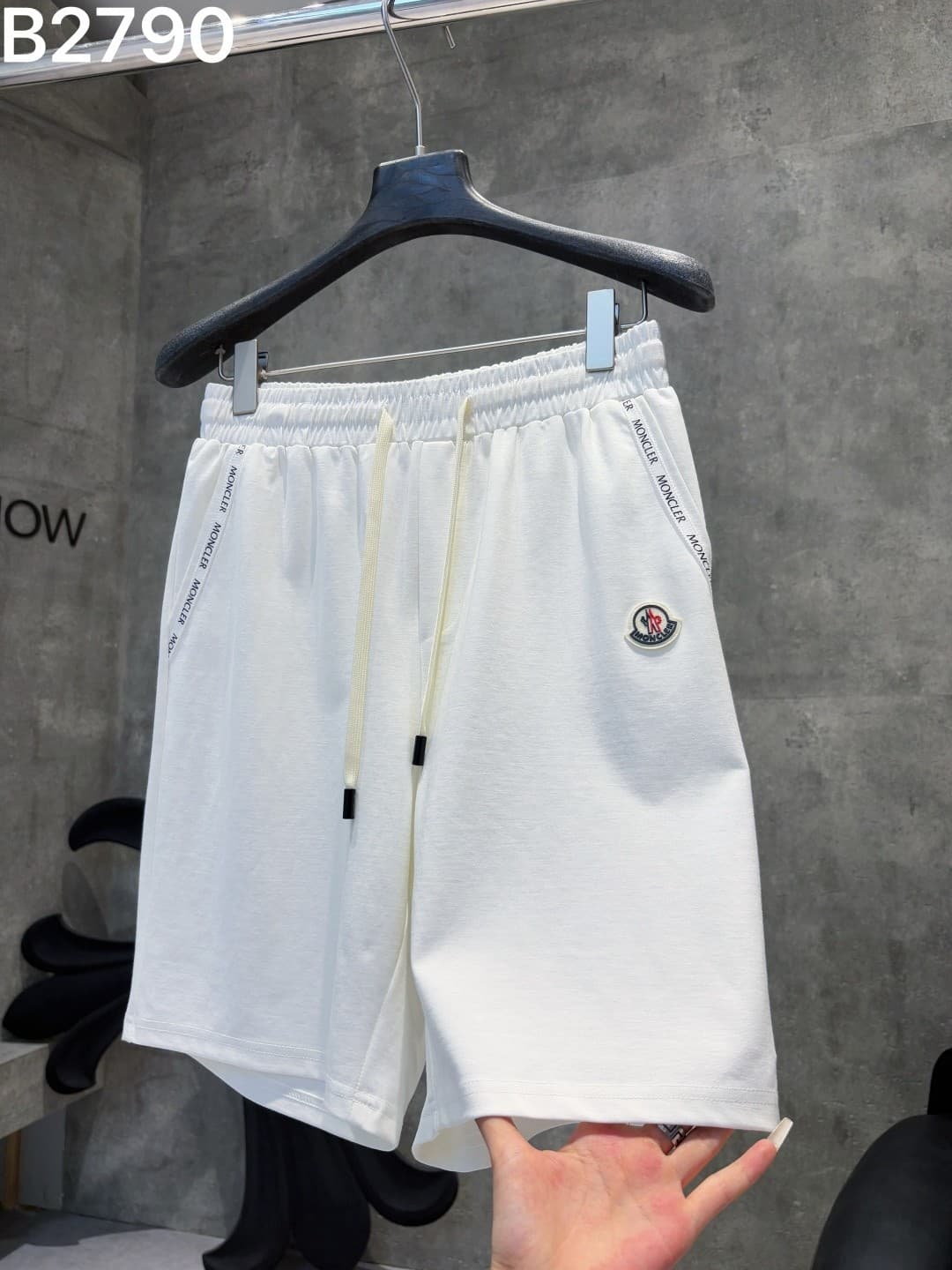 MONC Shorts(Multiple colors)