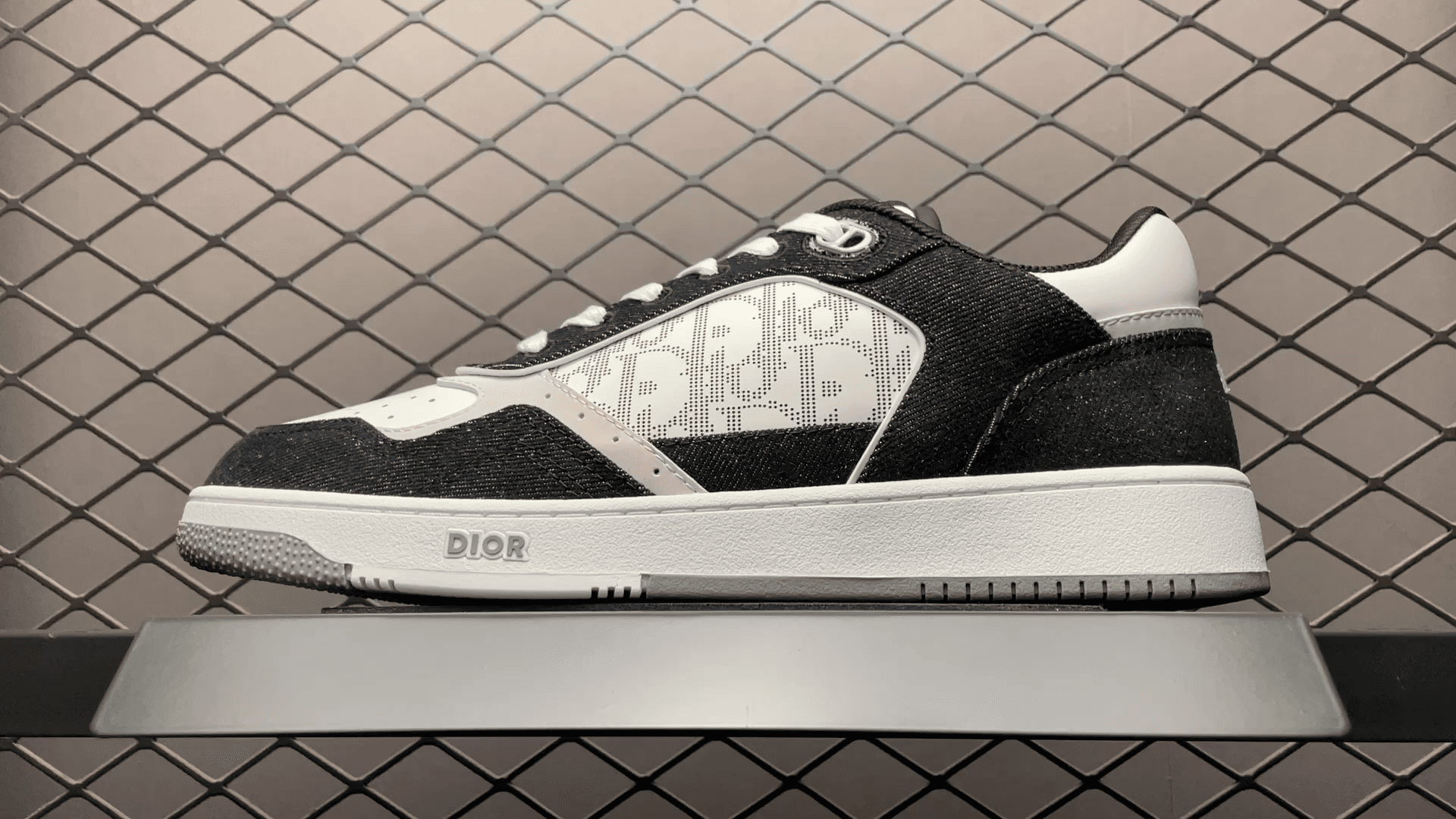 DR B27 sneaker