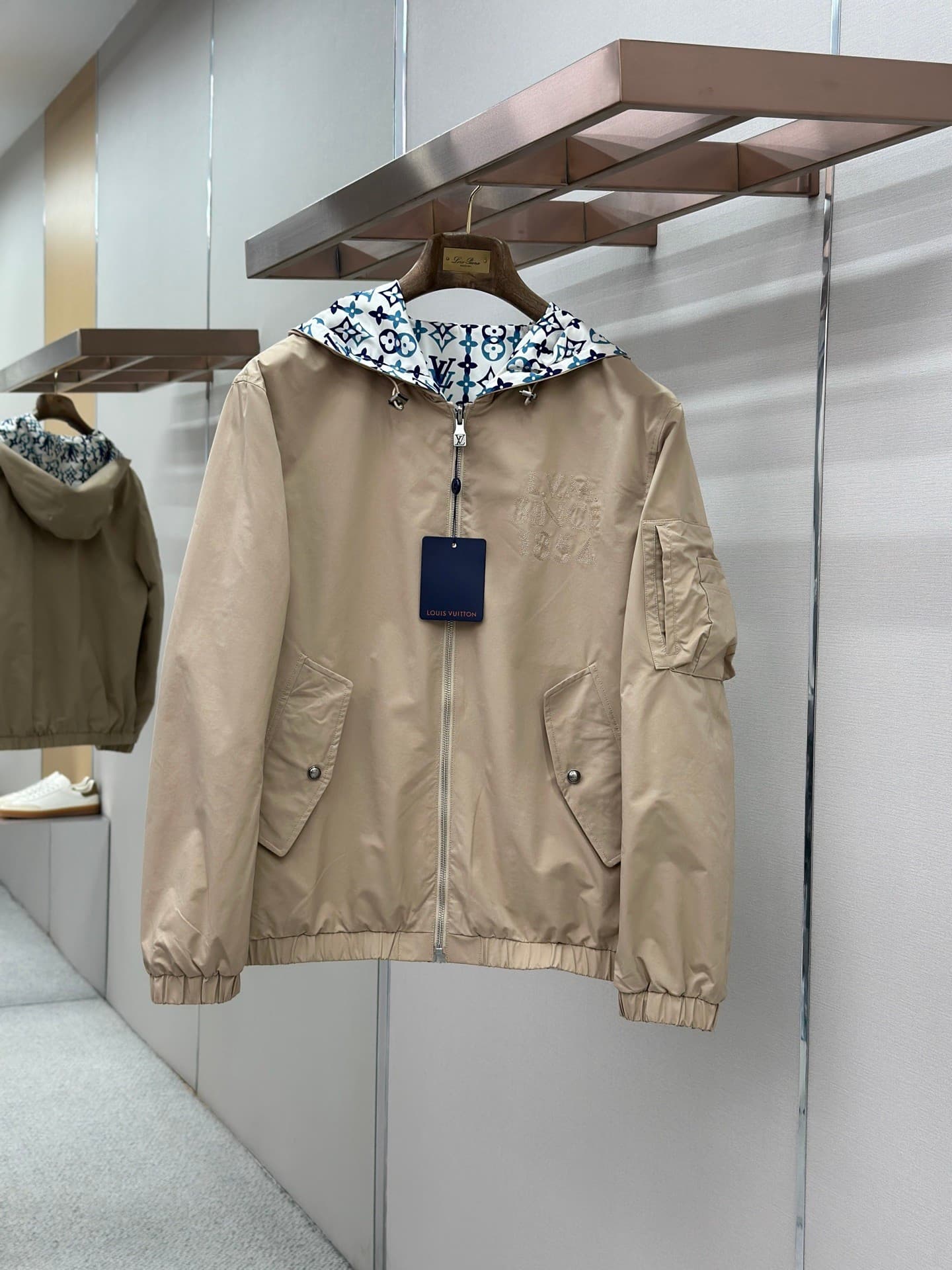 L X V Hooded jacket