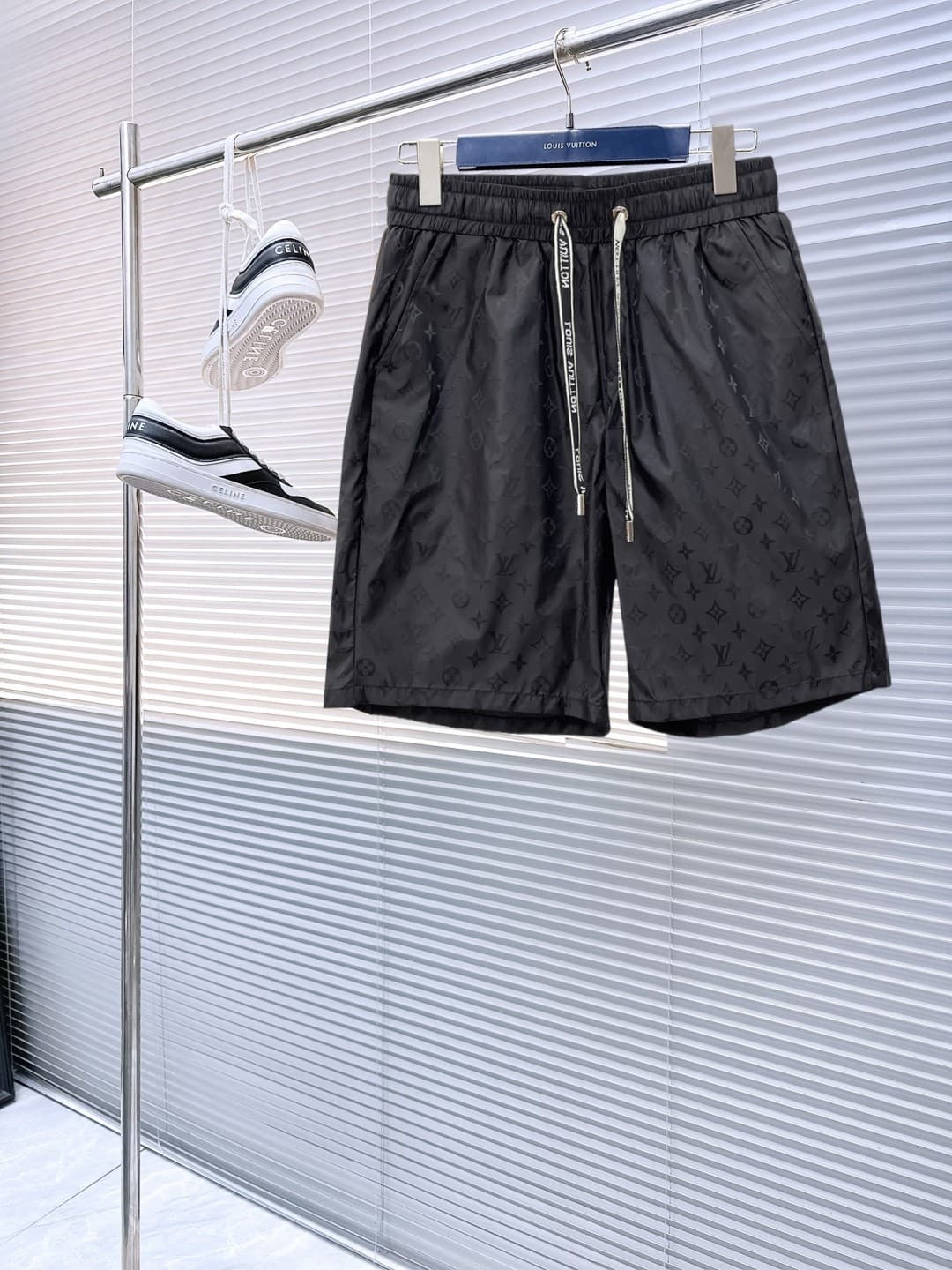 L X V Shorts