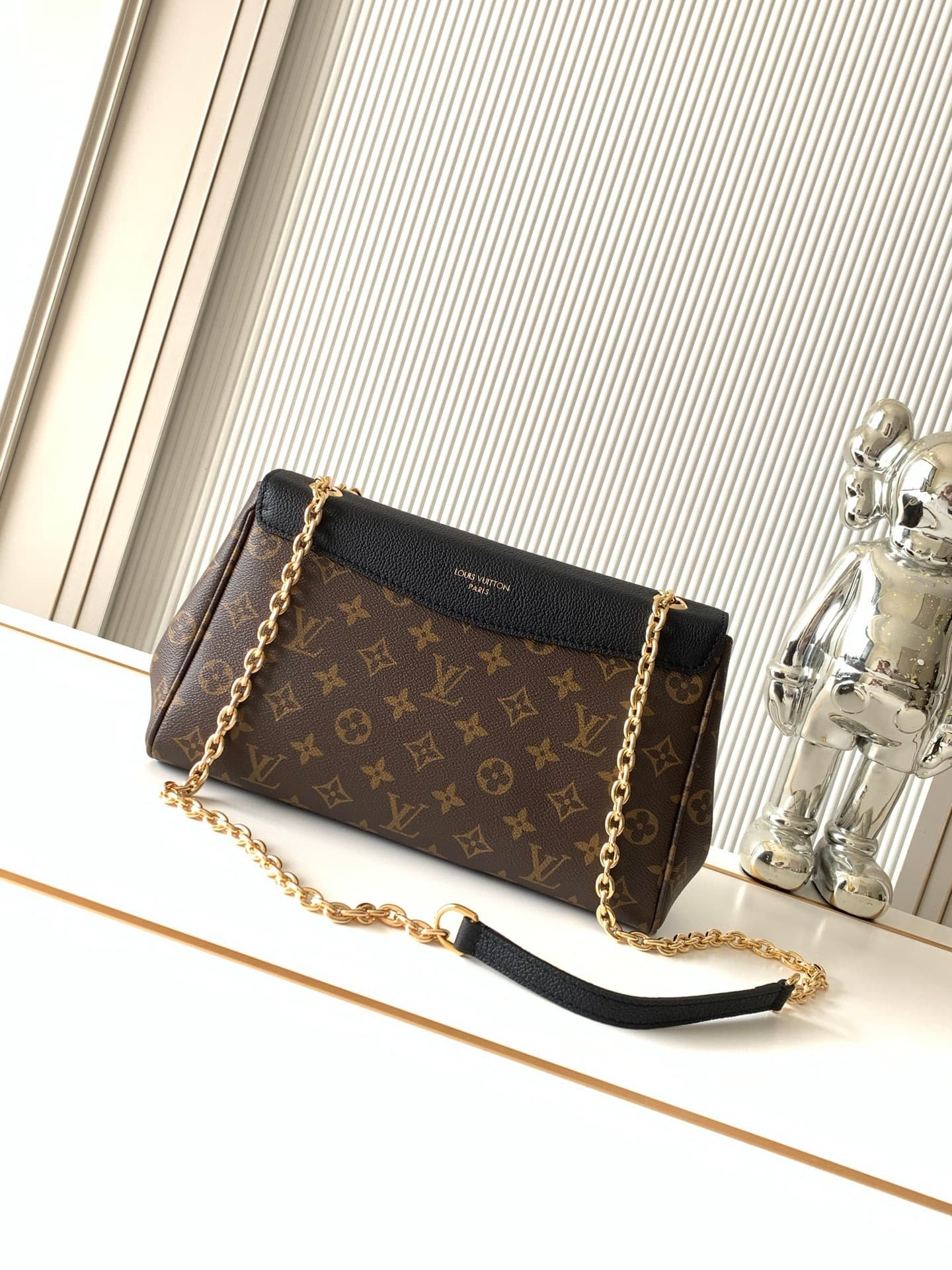 L X V Saint-Germain PM M26285/M26398 30.5x21x12.5cm(Multiple sizes)