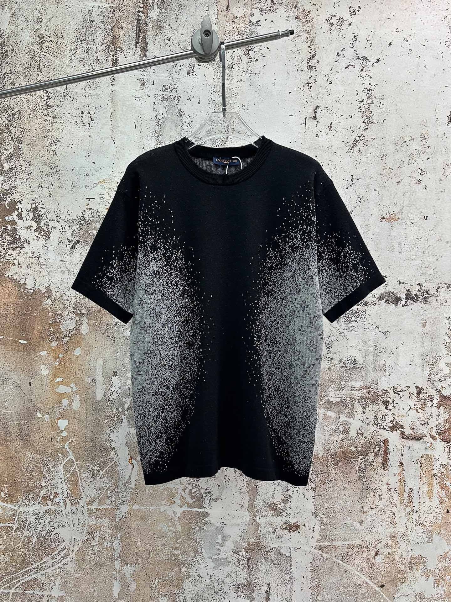 L X V Knitted short sleeve